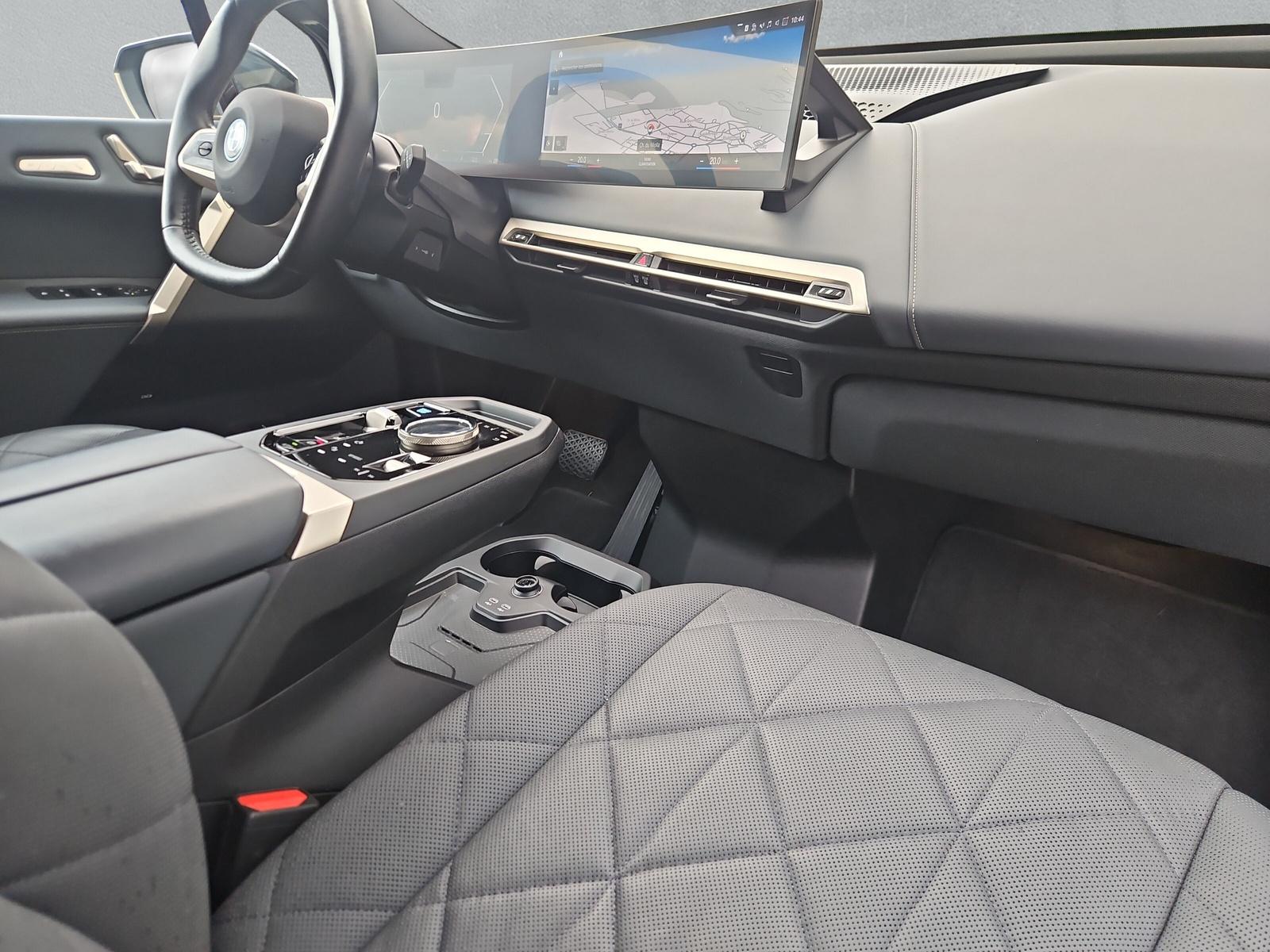 BMW iX xDrive40 Sport i20 (CH) ** Action Leasing à 1.9% **📍 - 15
