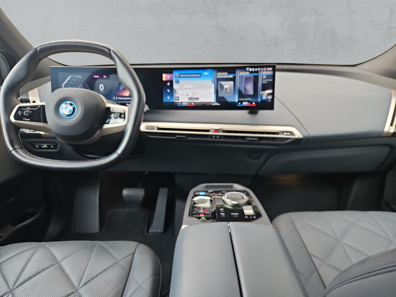 BMW iX xDrive40 Sport i20 (CH) ** Action Leasing à 1.9% **📍 - 17