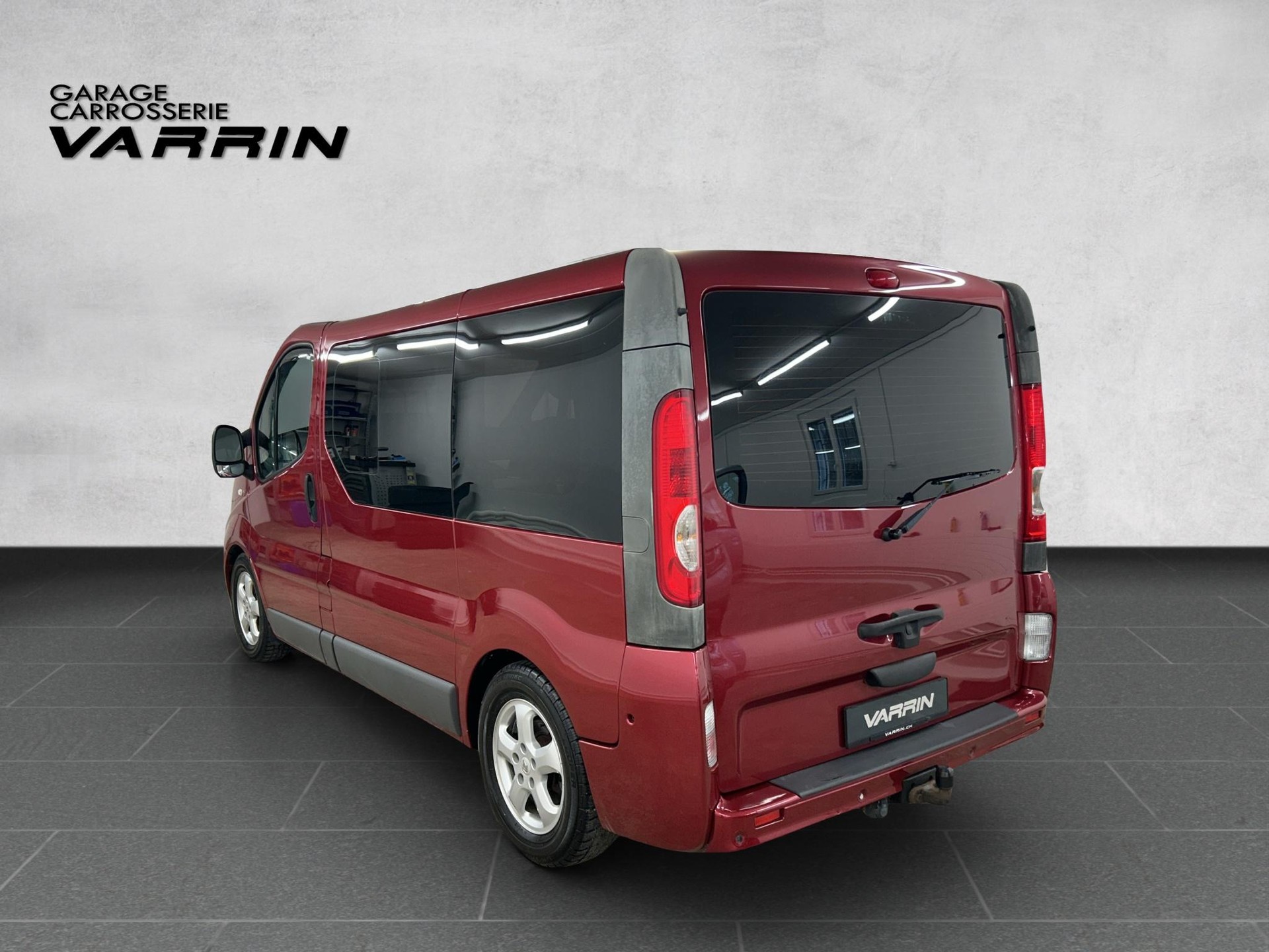 RENAULT Trafic Bus 2.7 t L1 H1 2.5 dCi 146 Generation Q. - 4