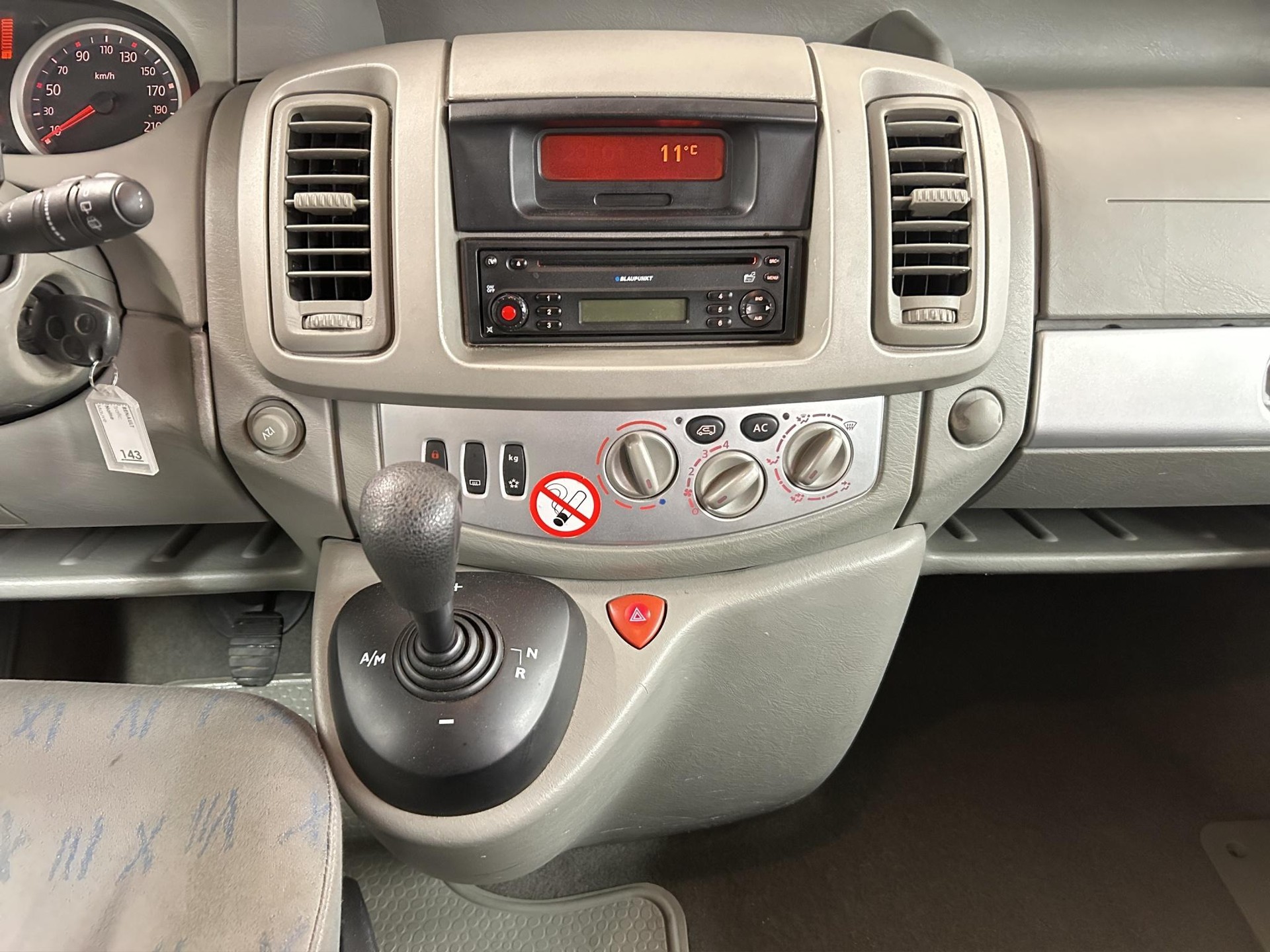 RENAULT Trafic Bus 2.7 t L1 H1 2.5 dCi 146 Generation Q. - 11