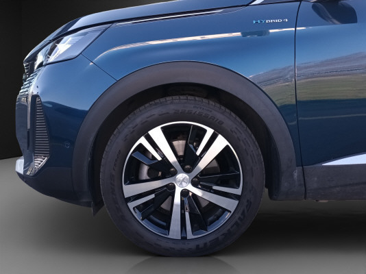 PEUGEOT 3008 300e Hybrid4 GT - 6