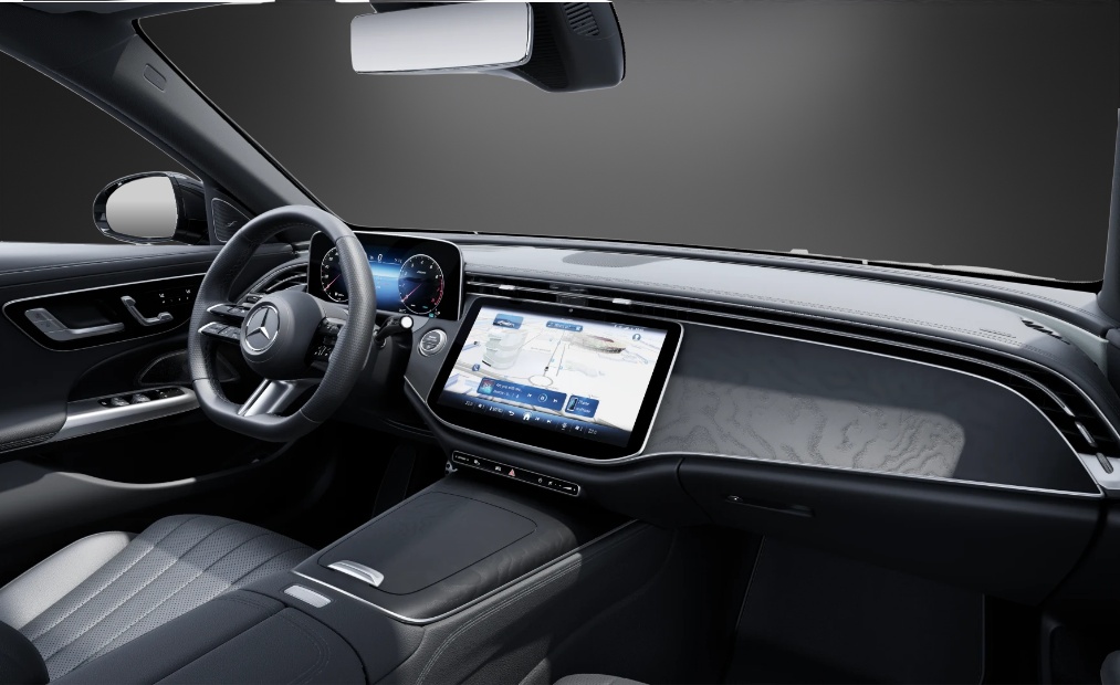 MERCEDES-BENZ E 200 9G-Tronic 4Matic - 7