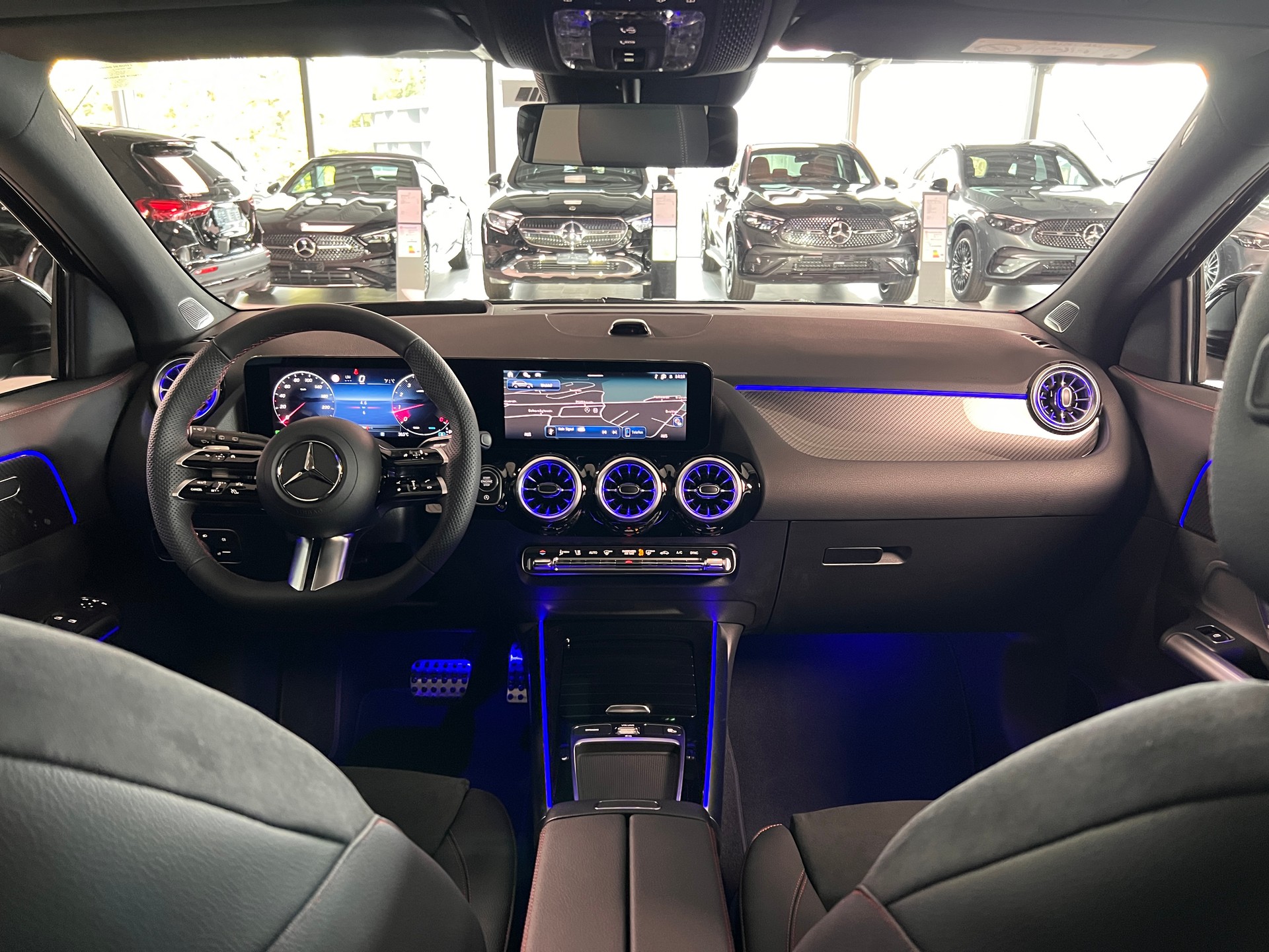 MERCEDES-BENZ GLA 250 4Matic 8G-DCT Swiss Star - 13