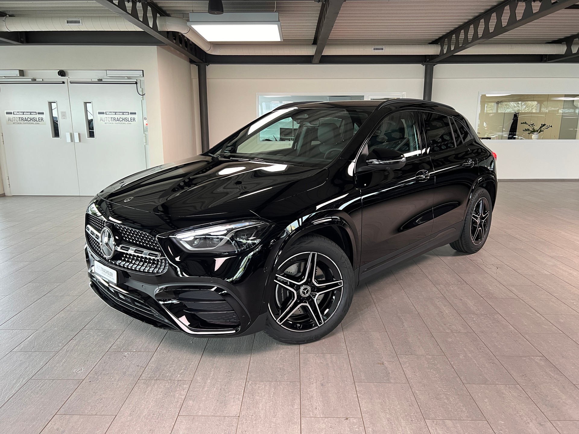 MERCEDES-BENZ GLA 250 4Matic 8G-DCT Swiss Star