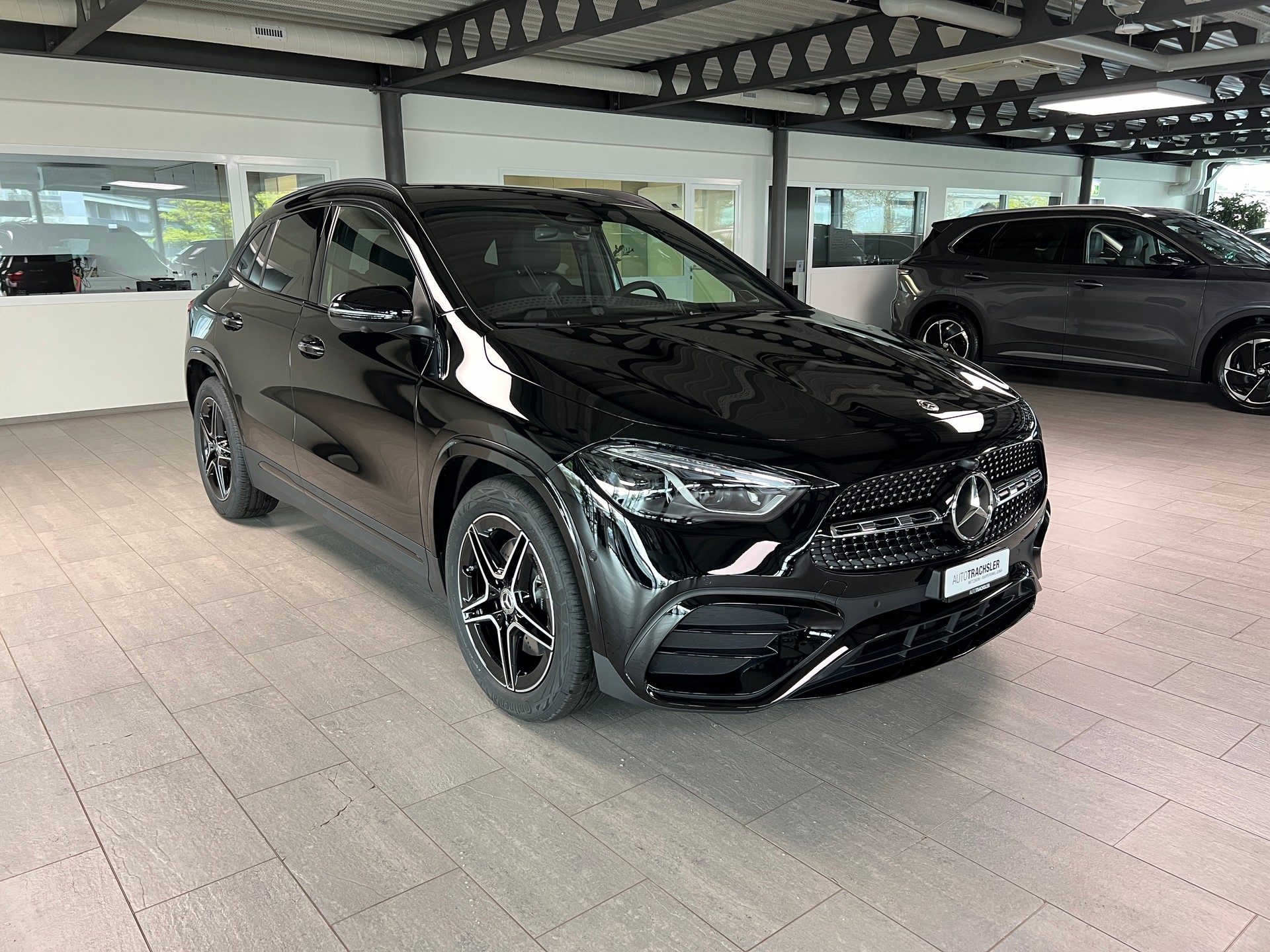 MERCEDES-BENZ GLA 250 4Matic 8G-DCT Swiss Star - 3