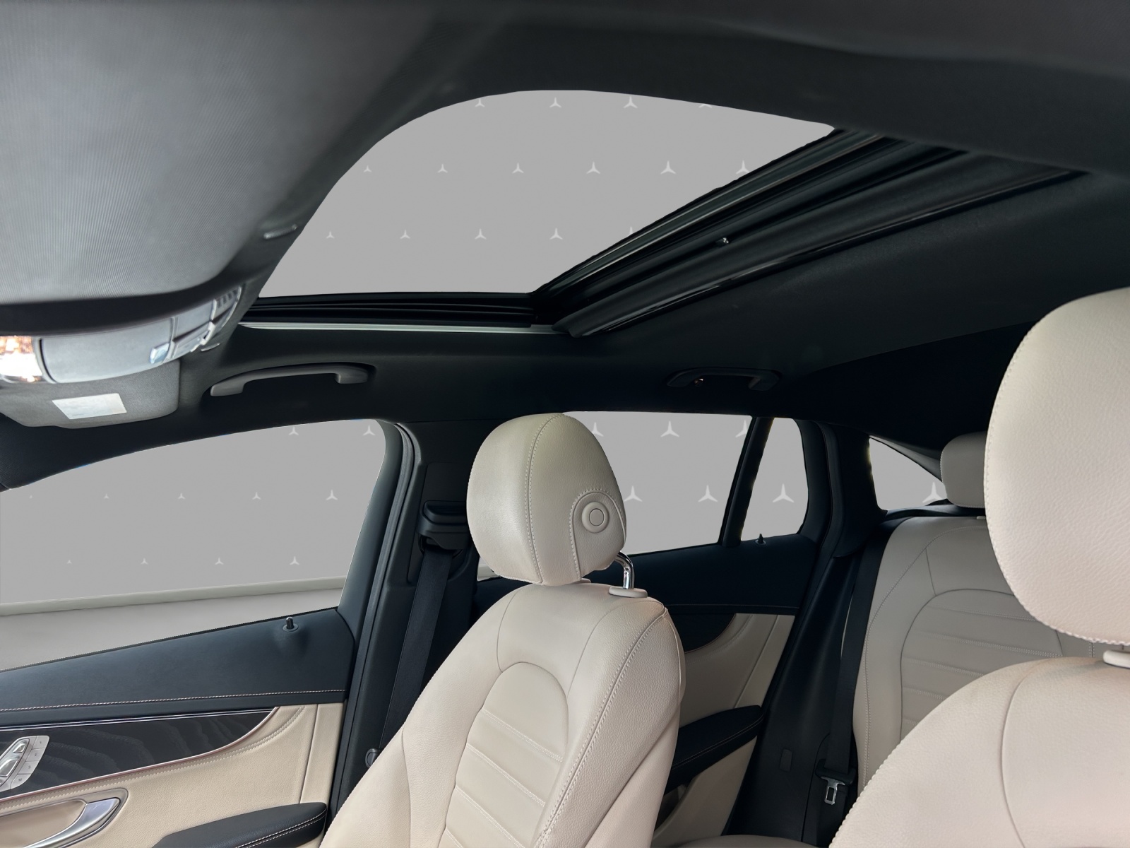 MERCEDES-BENZ EQC 400 4Matic - 9