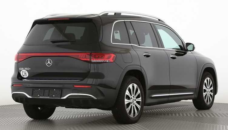 MERCEDES-BENZ EQB 250+ AMG-Line (70,5 kWh) mit 7-Sitzplätzen - 3