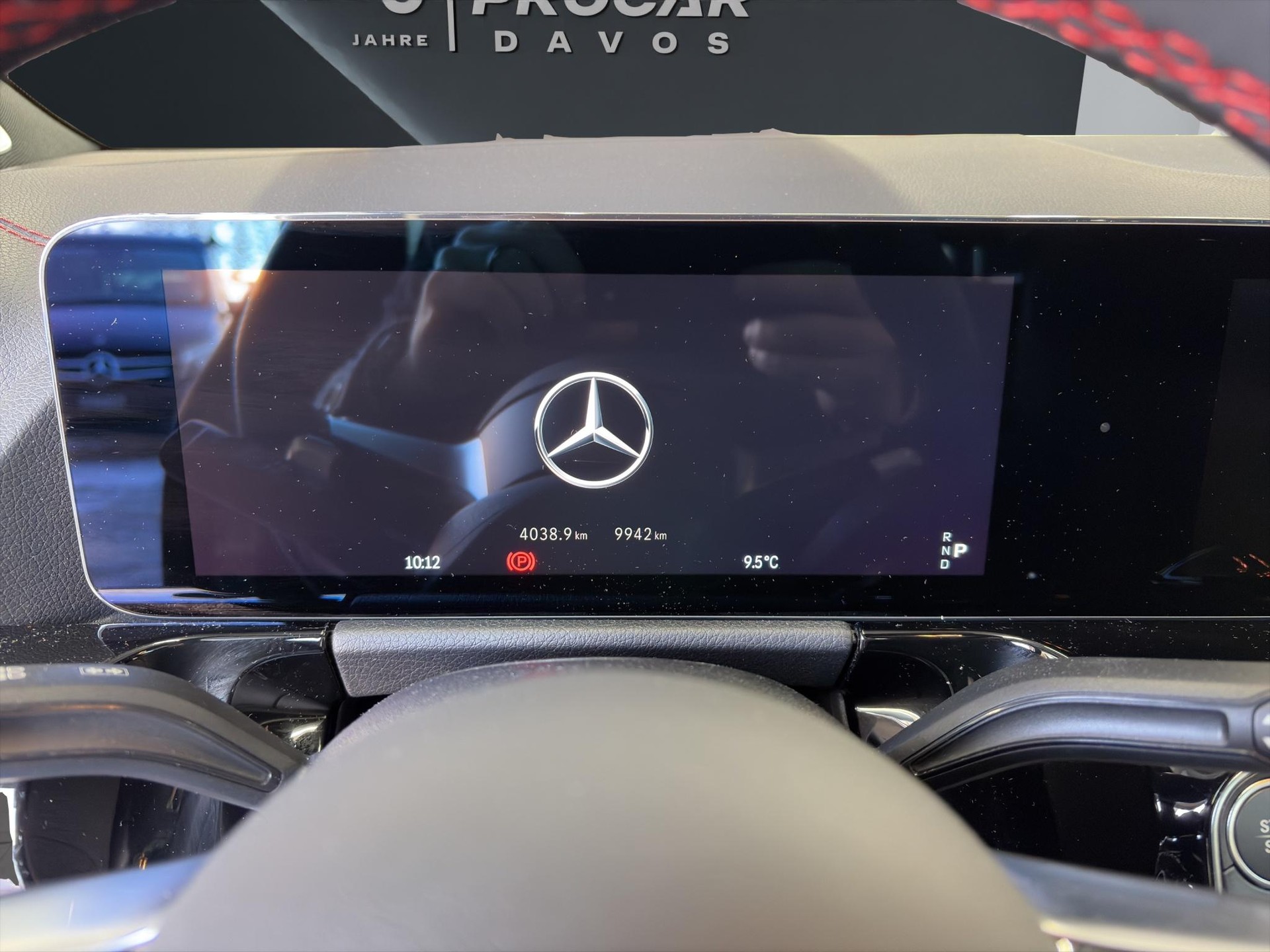 MERCEDES-BENZ EQA 350 Swiss Star AMG Line 4matic - 9