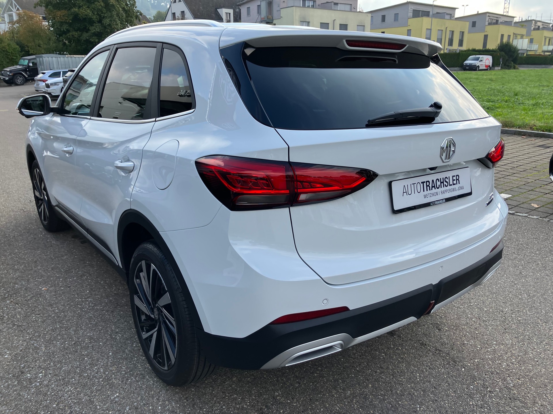MG ZS 1.5 Hybrid+ Luxury - 6