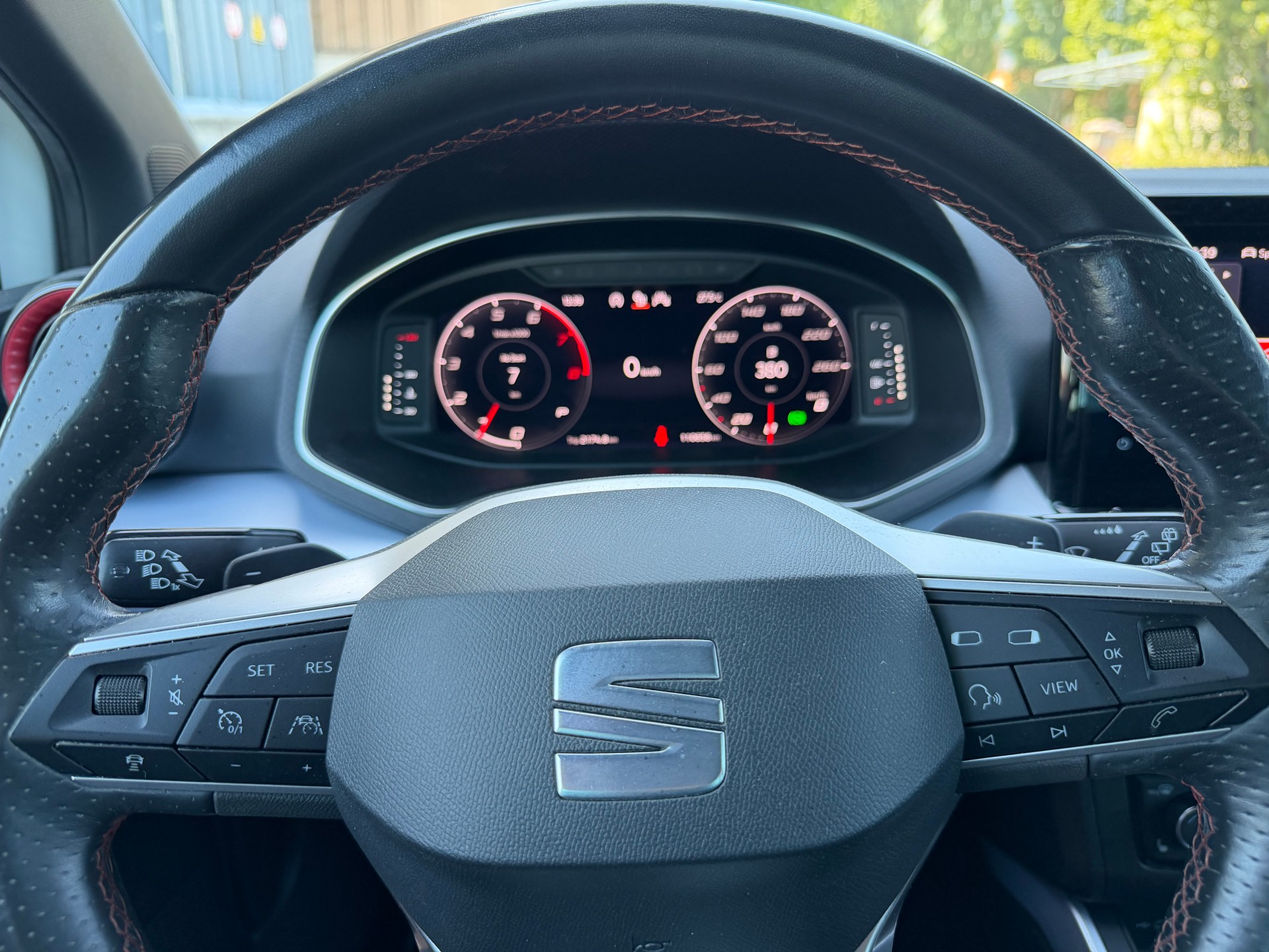 SEAT Arona 1.0 TSI Eco FR DSG - 6
