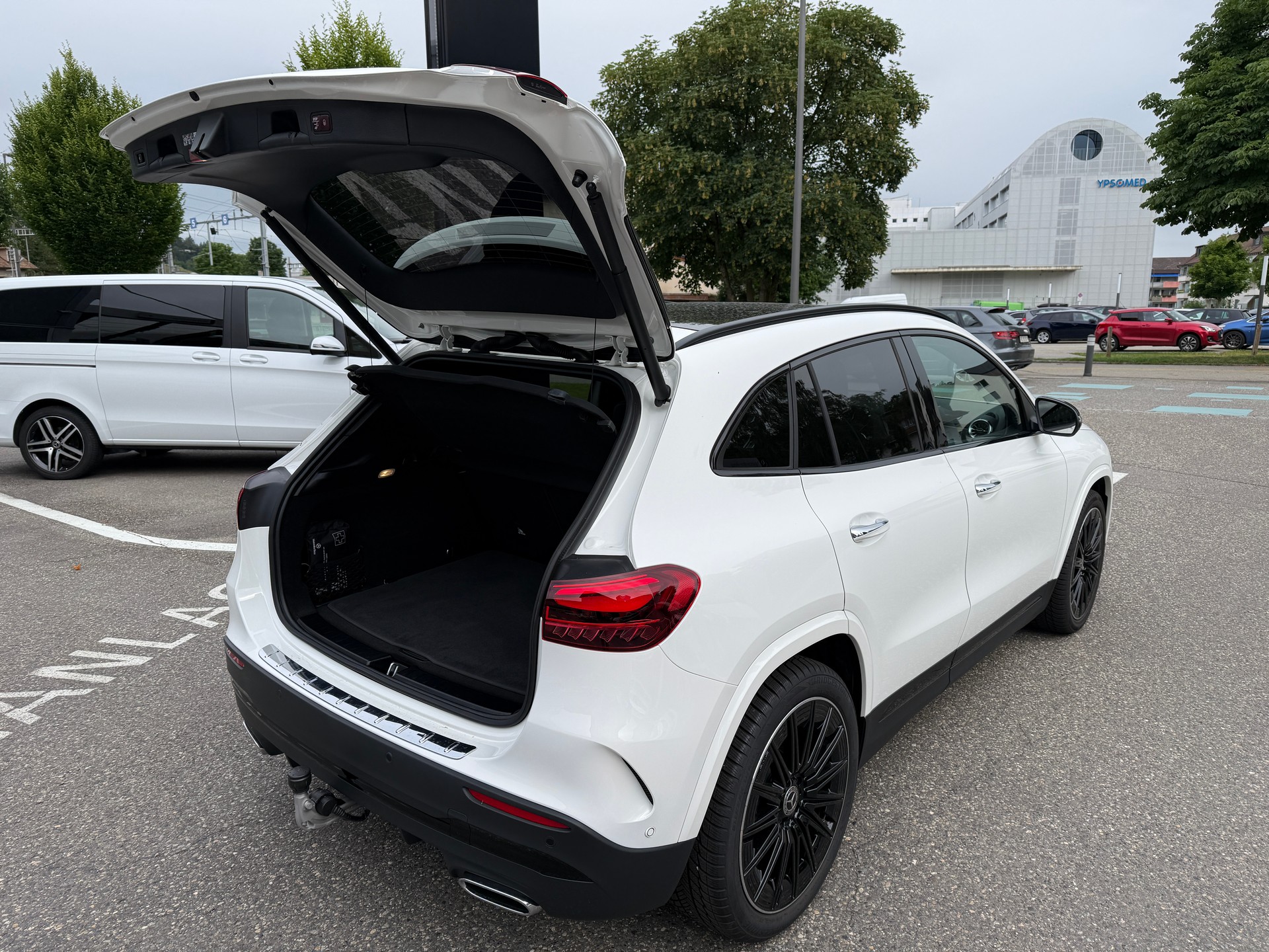 MERCEDES-BENZ GLA 220 d Swiss Star AMG Line 4matic - 8