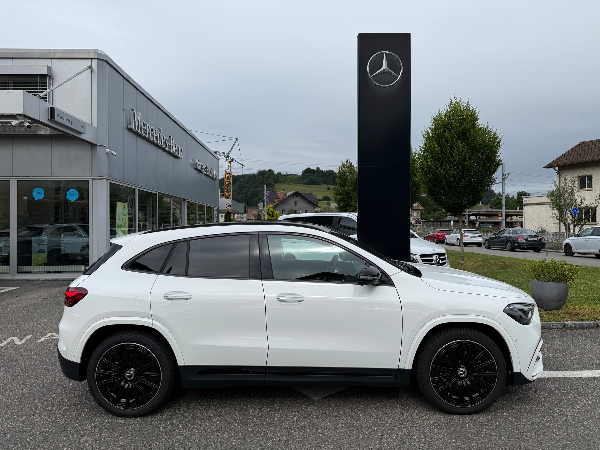 MERCEDES-BENZ GLA 220 d Swiss Star AMG Line 4matic - 10