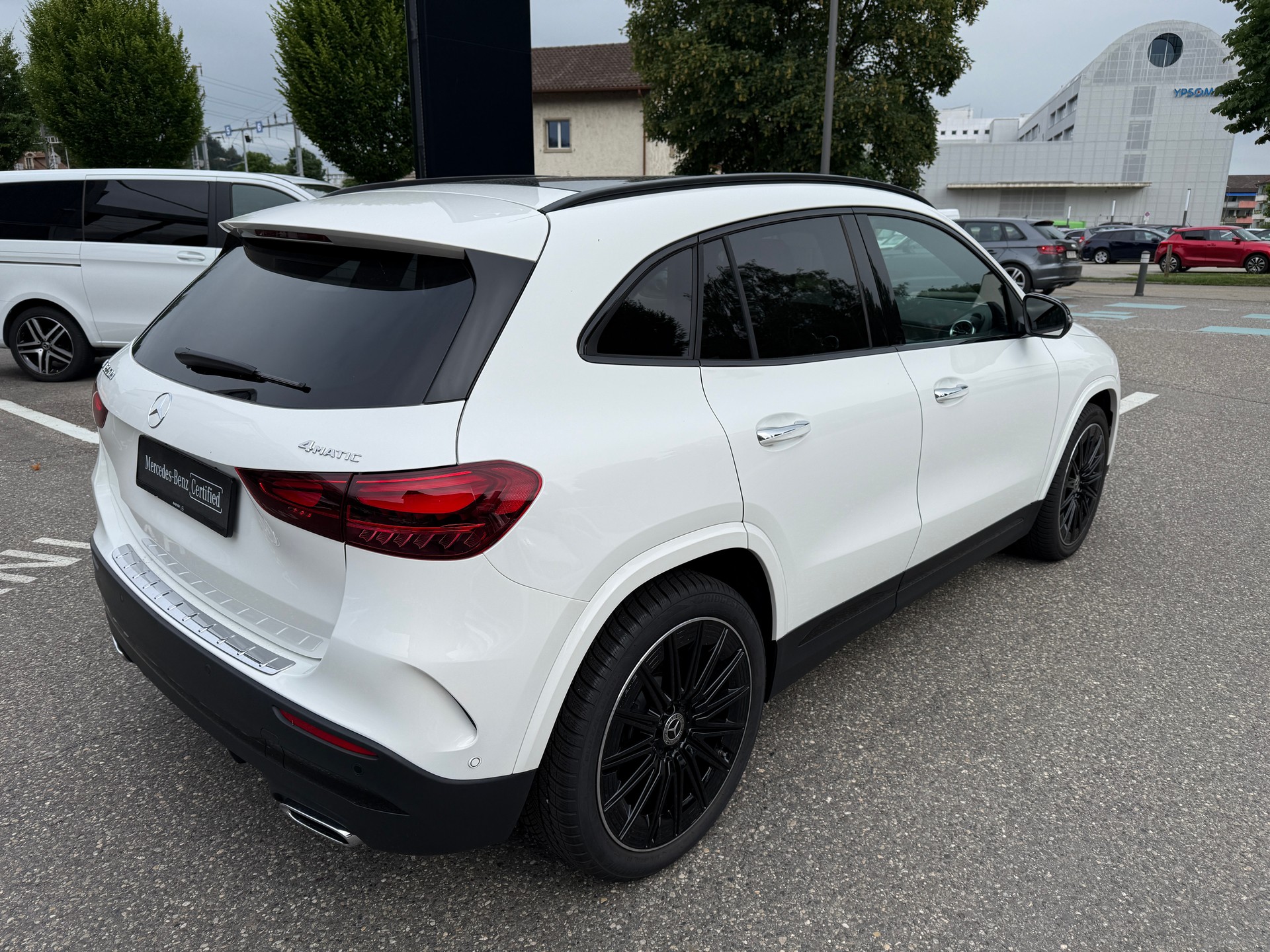 MERCEDES-BENZ GLA 220 d Swiss Star AMG Line 4matic - 9