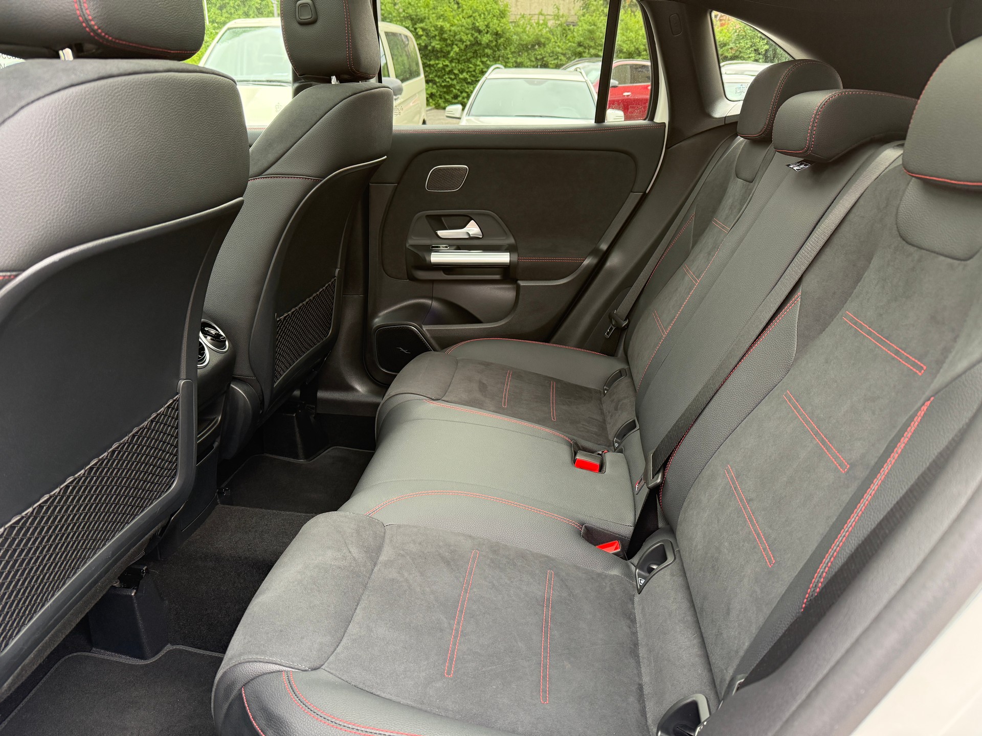 MERCEDES-BENZ GLA 220 d Swiss Star AMG Line 4matic - 6