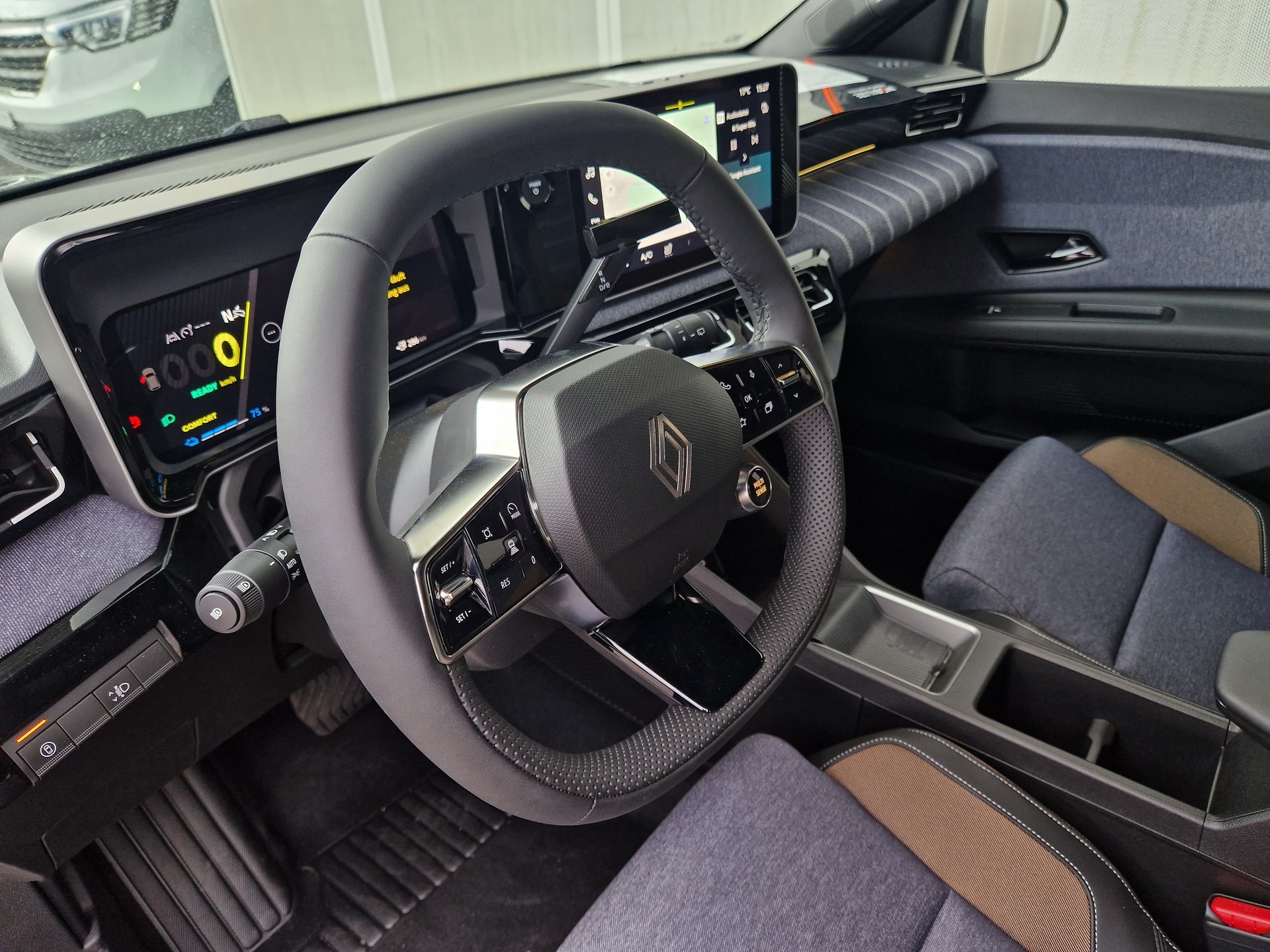 RENAULT 5 E-Tech Comfort Range techno - 6