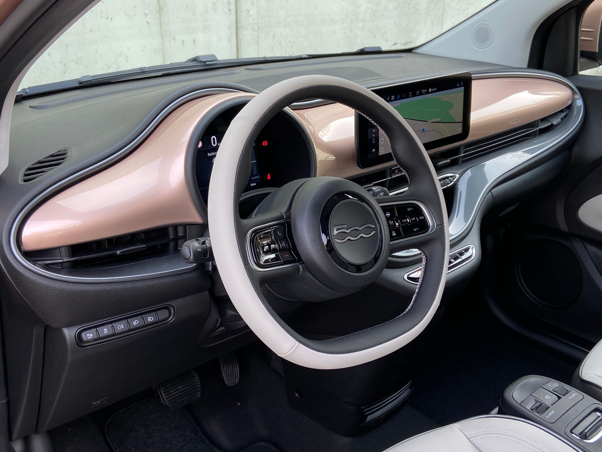 FIAT 500 C electric 87 kW La Prima - 9