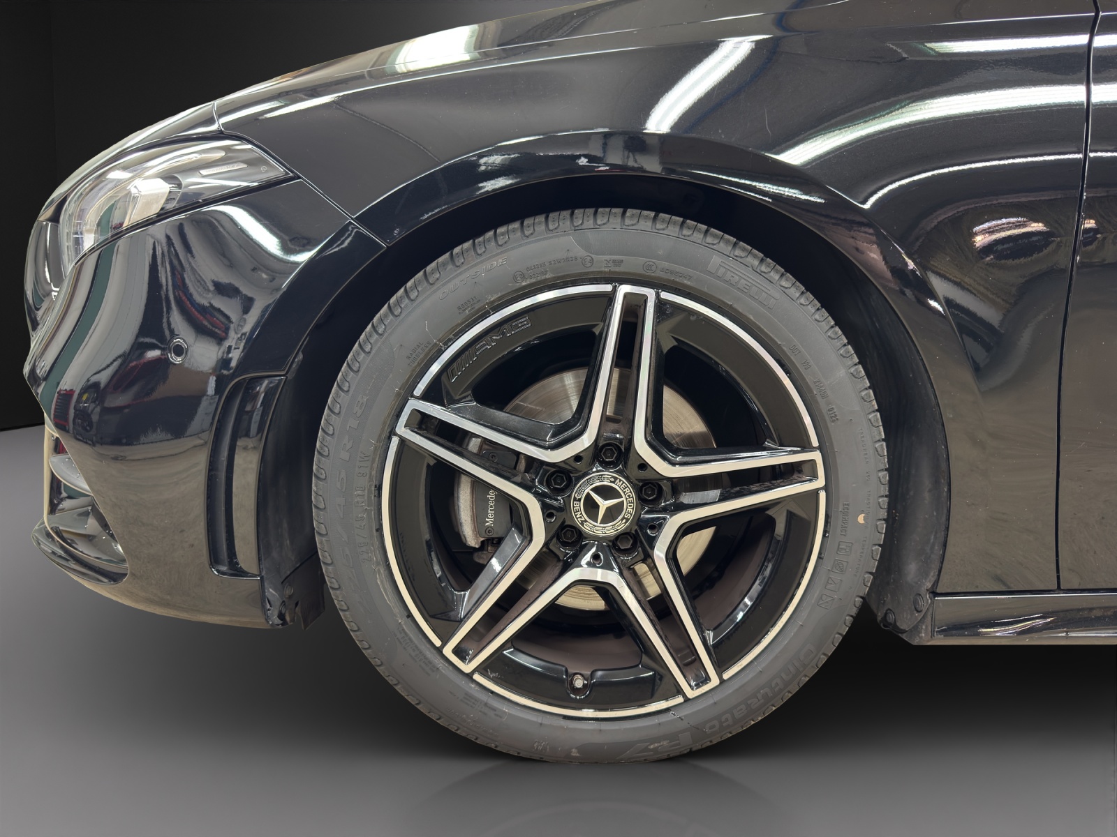 MERCEDES-BENZ A 180 Night Star AMG Line - 8