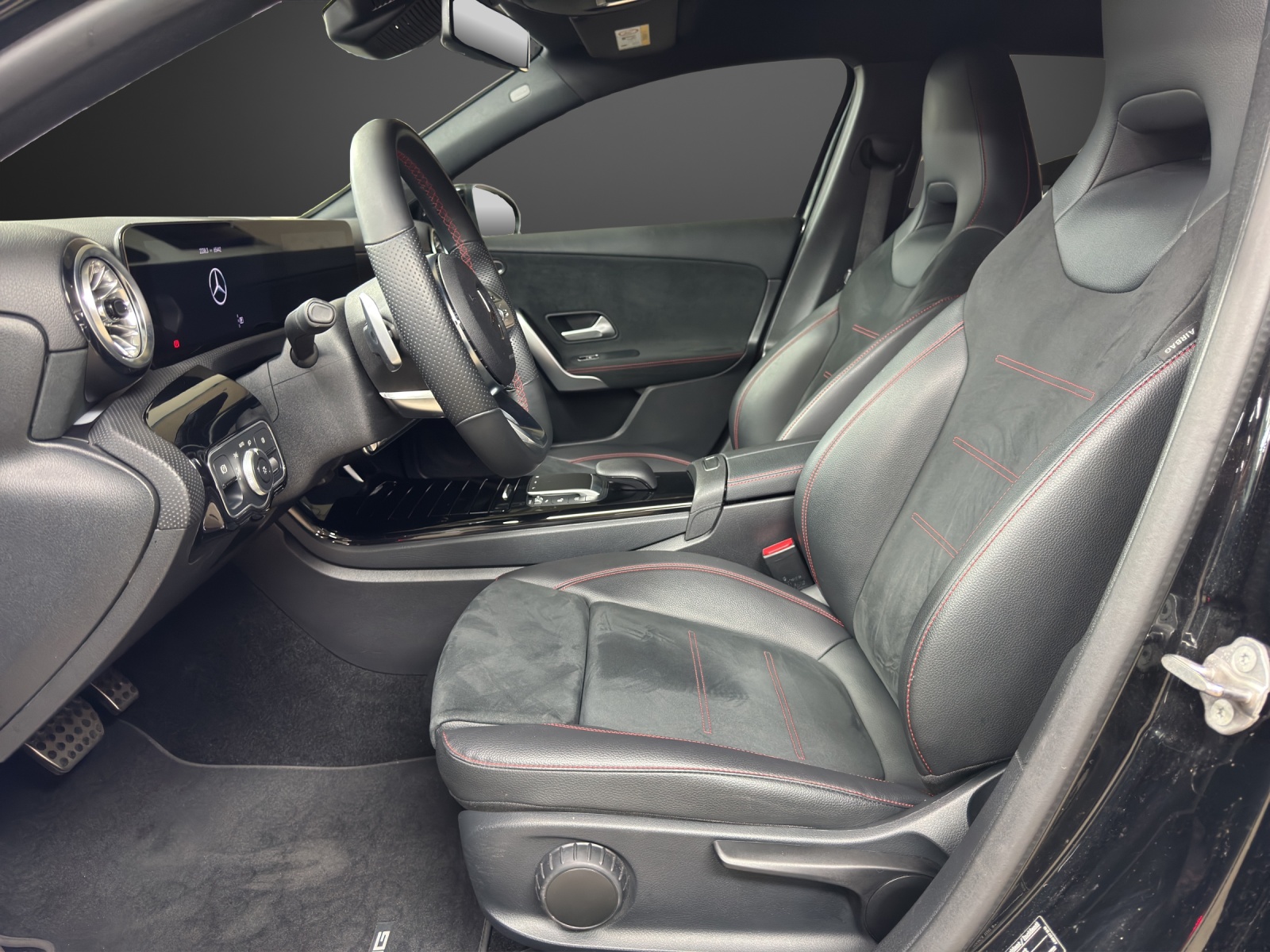 MERCEDES-BENZ A 180 Night Star AMG Line - 10