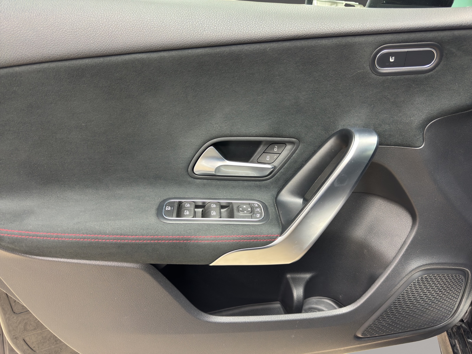 MERCEDES-BENZ A 180 Night Star AMG Line - 13