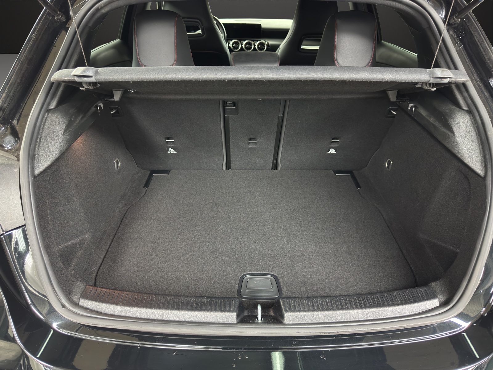 MERCEDES-BENZ A 180 Night Star AMG Line - 9