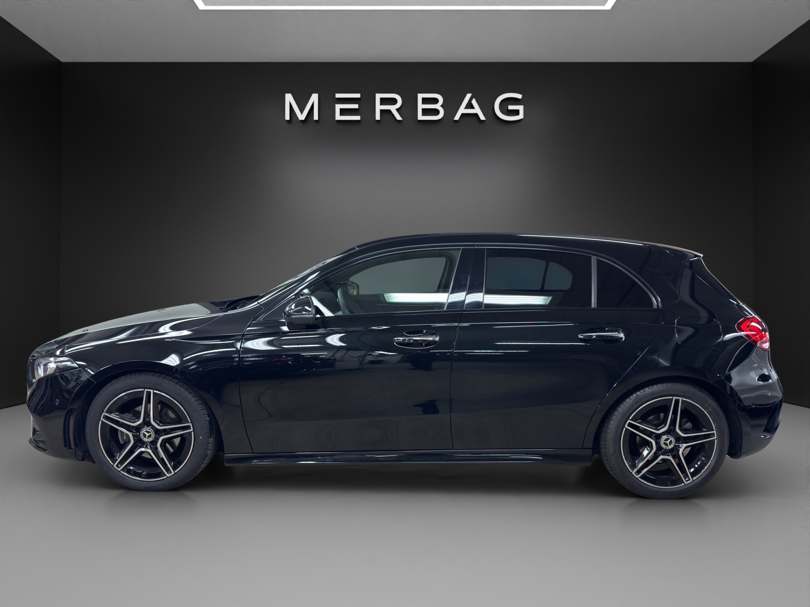 MERCEDES-BENZ A 180 Night Star AMG Line - 2