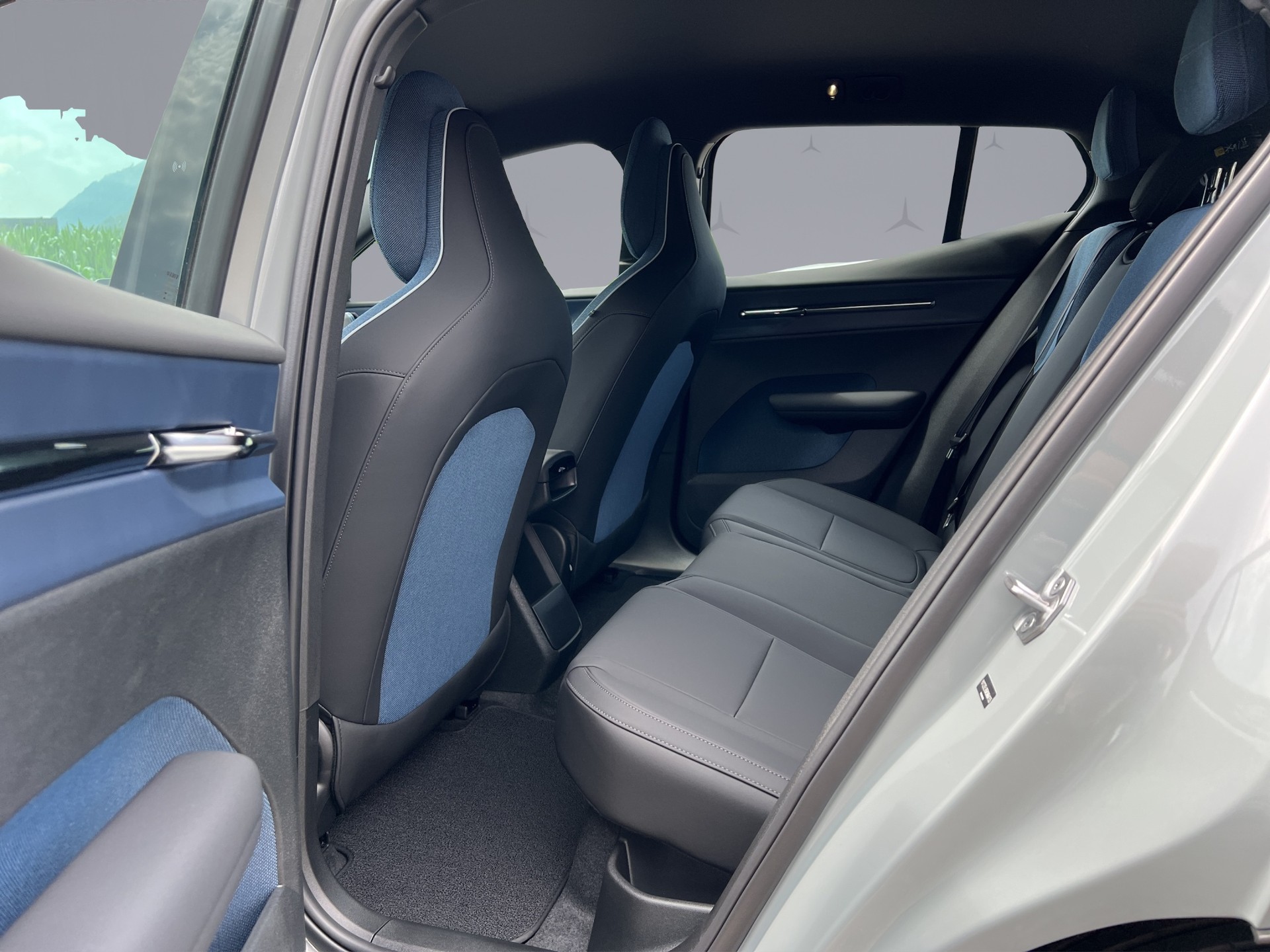 VOLVO EX30 E60 Core - 10