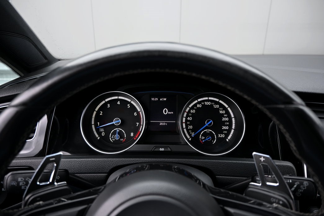 VW Golf 2.0 TSI R 4Motion DSG - 11