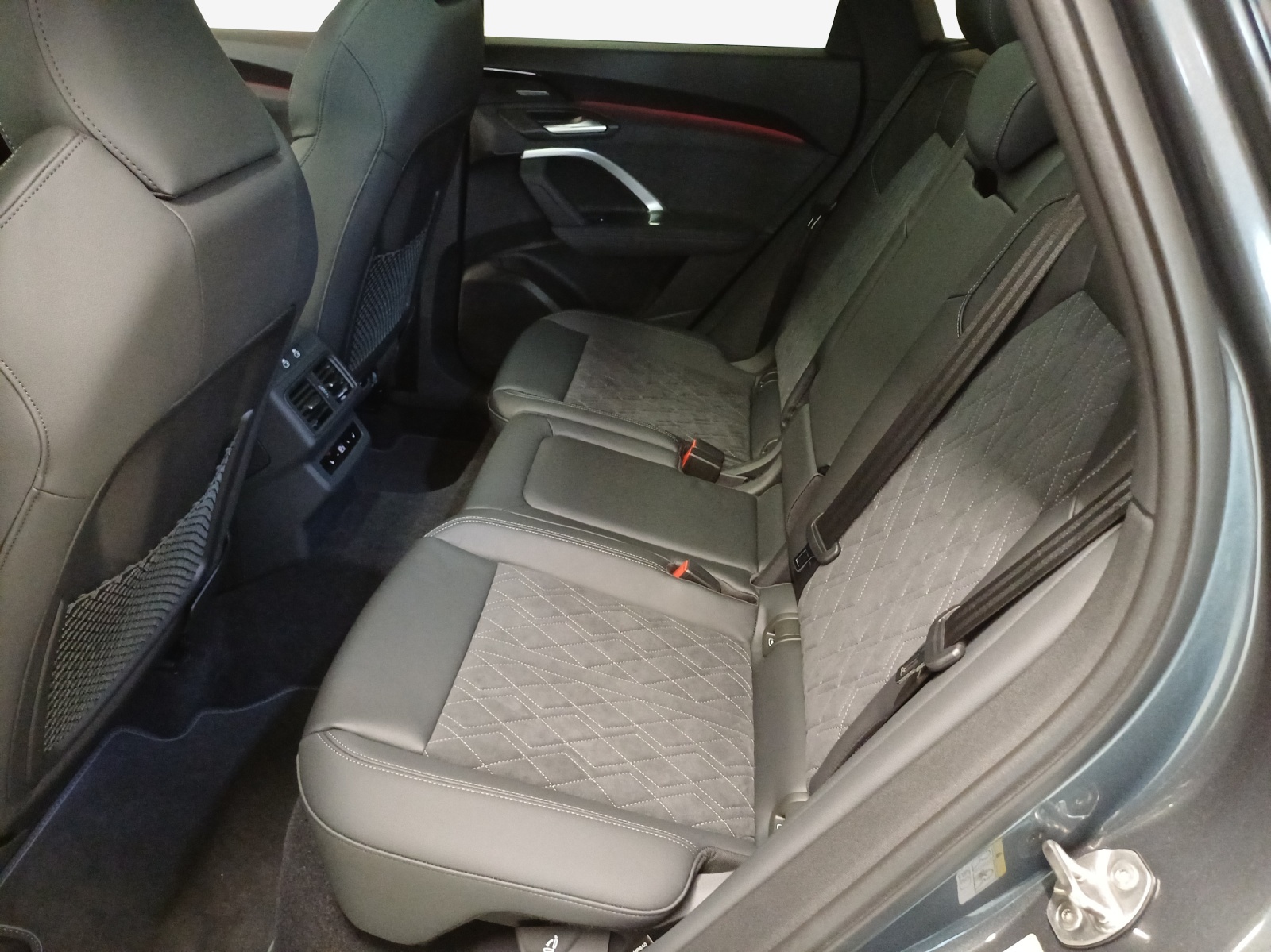 AUDI Q5 e-hybrid quattro 270 kW S-tronic - 12