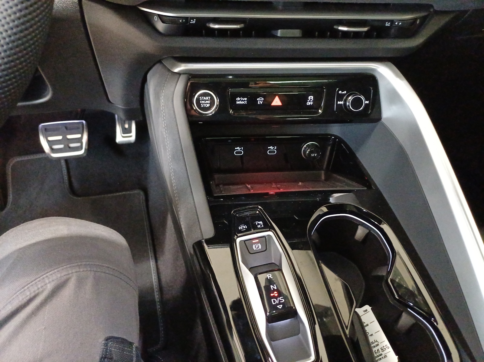 AUDI Q5 e-hybrid quattro 270 kW S-tronic - 11