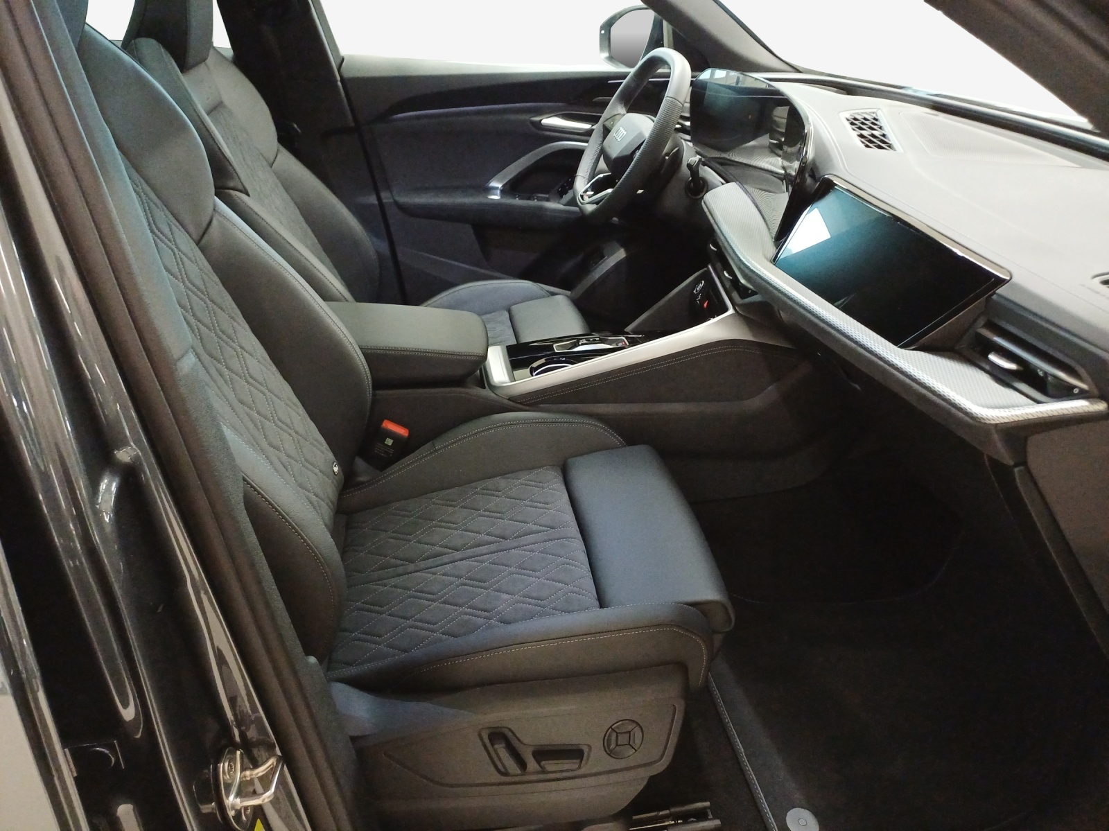 AUDI Q5 e-hybrid quattro 270 kW S-tronic - 16