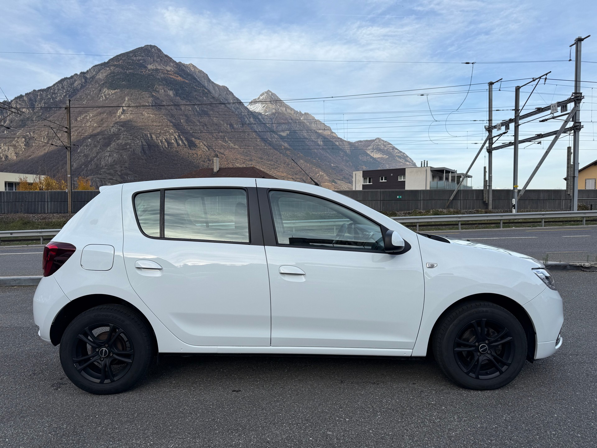 DACIA Sandero 1.5 dCi Lauréate Automatic - 6