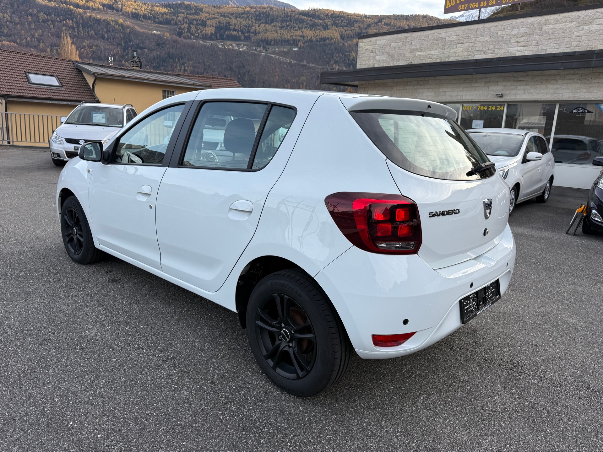 DACIA Sandero 1.5 dCi Lauréate Automatic - 9