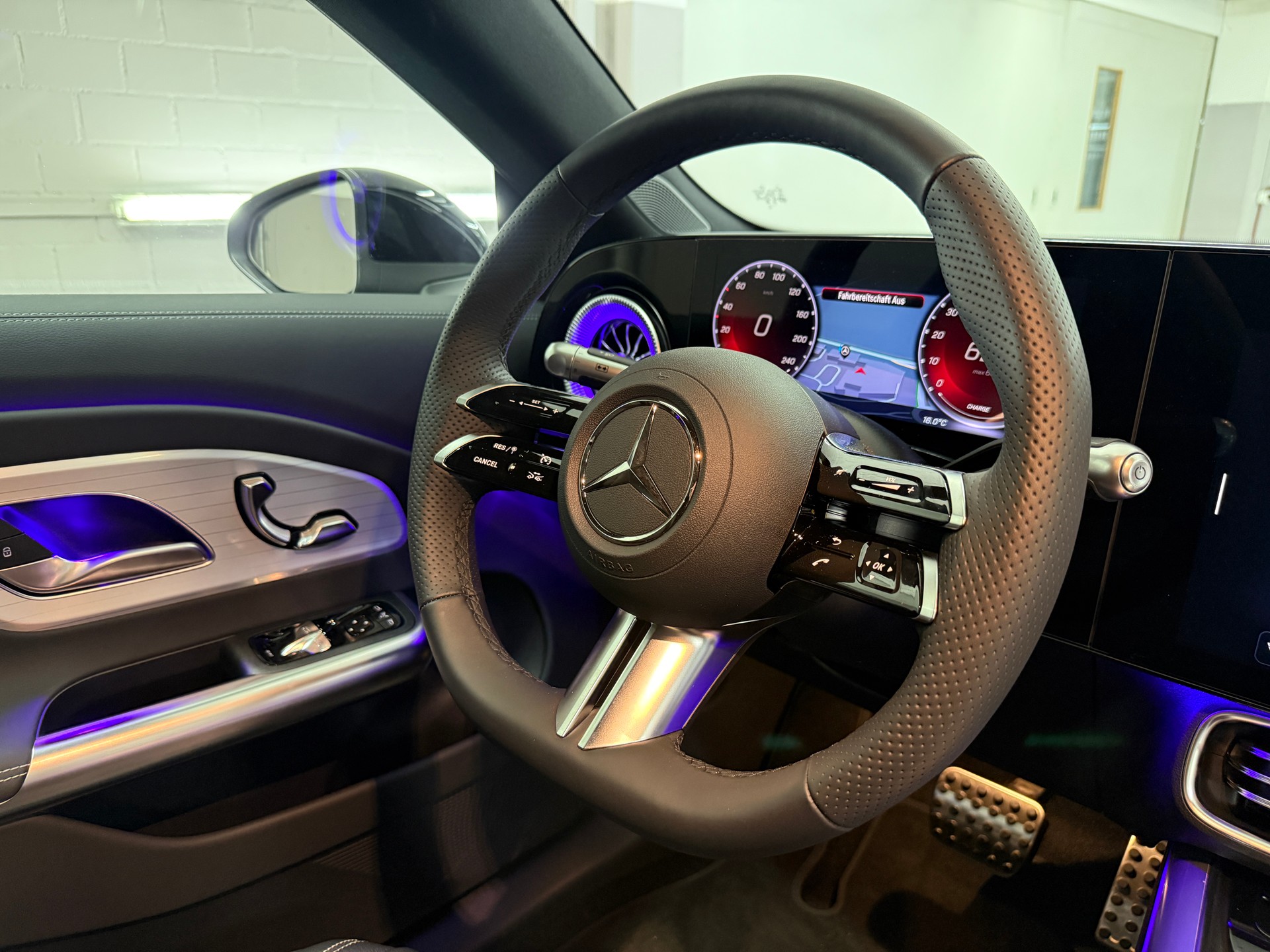 MERCEDES-BENZ CLA 350 4MATIC EQ - 18