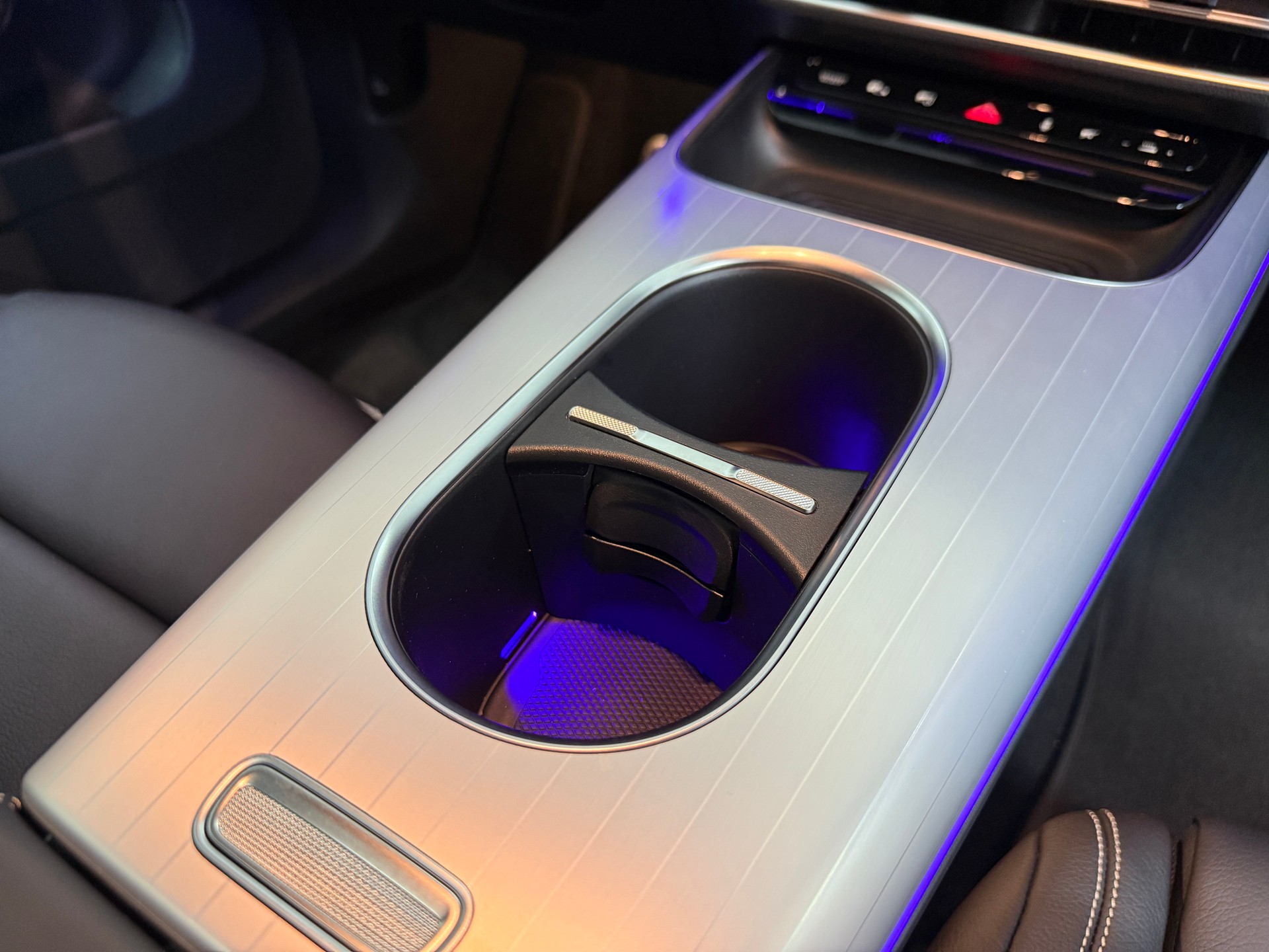 MERCEDES-BENZ CLA 350 4MATIC EQ - 16