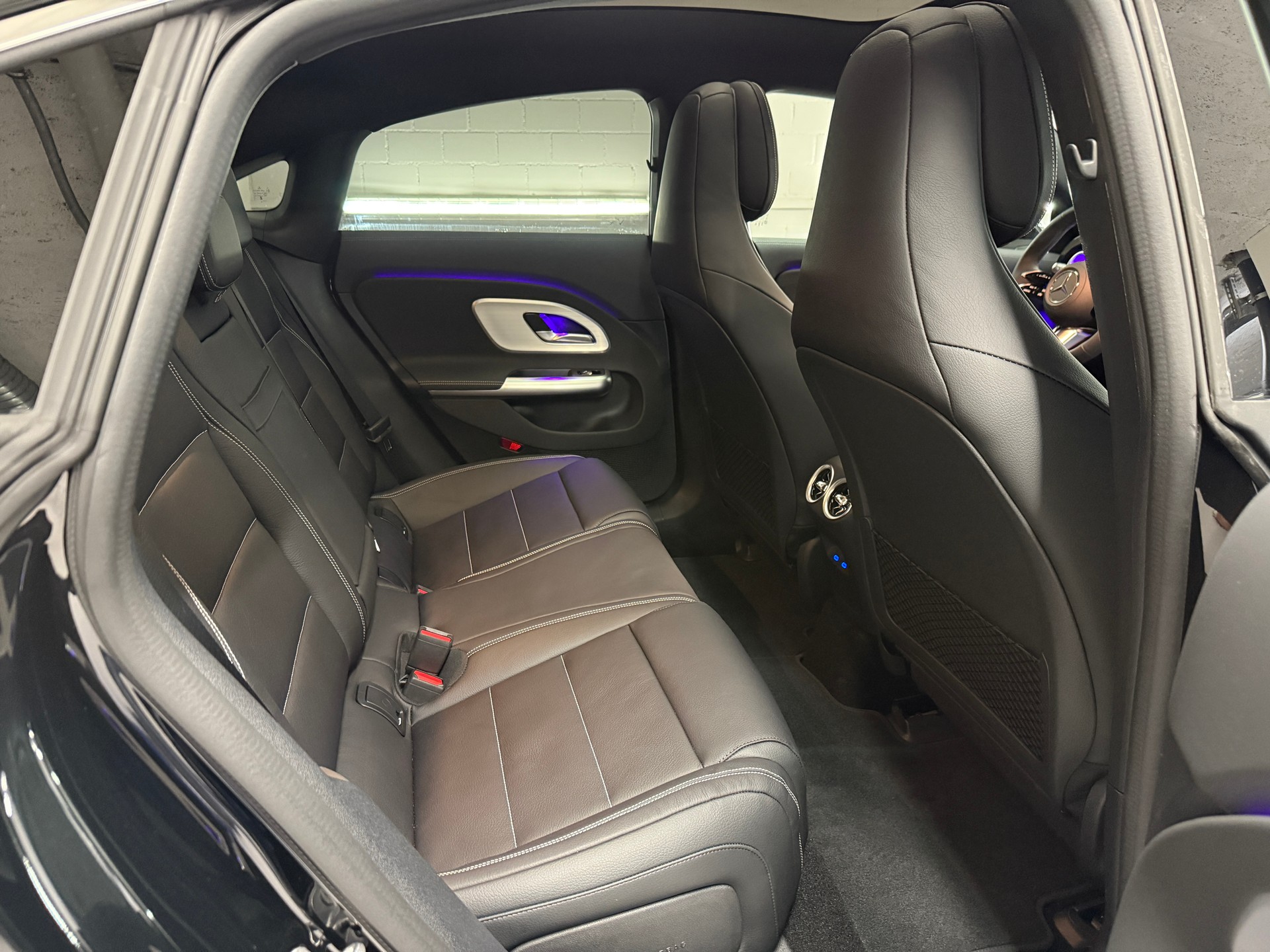 MERCEDES-BENZ CLA 350 4MATIC EQ - 10