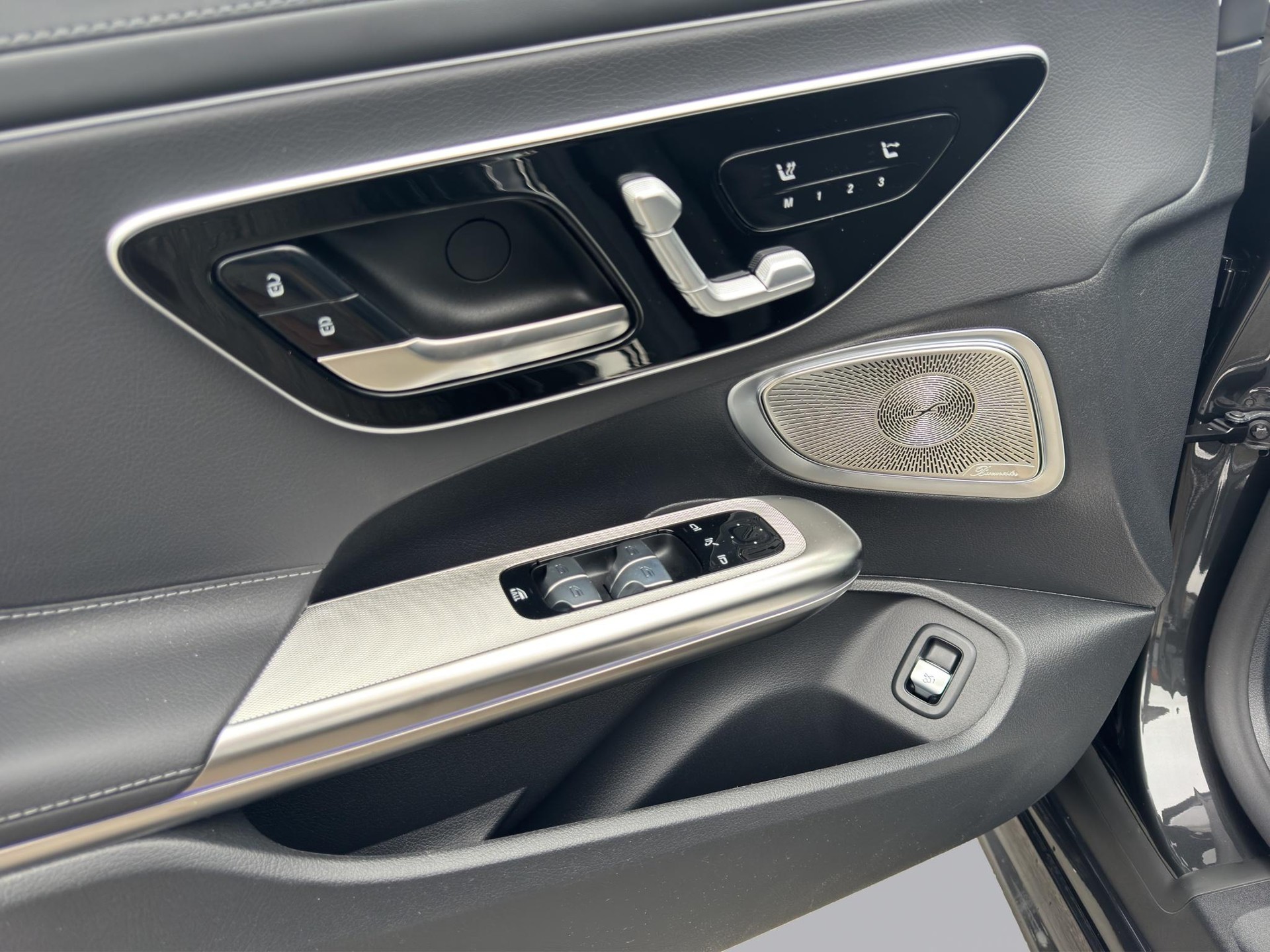 MERCEDES-BENZ CLE 200 AMG Line 4matic Cabriolet - 15