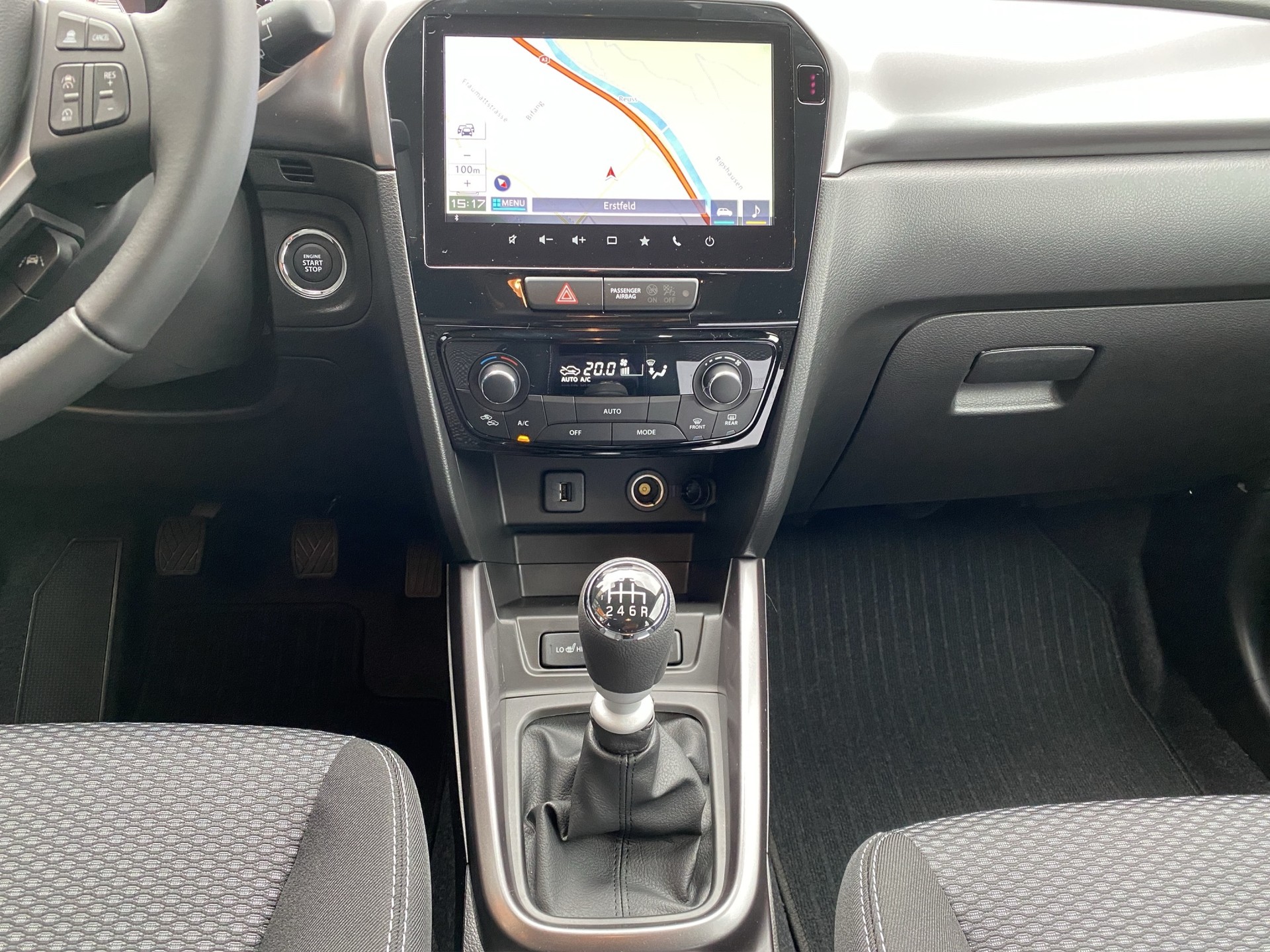 SUZUKI Vitara 1.4 Boosterjet Compact + 4x4 Hybrid Automatic - 10