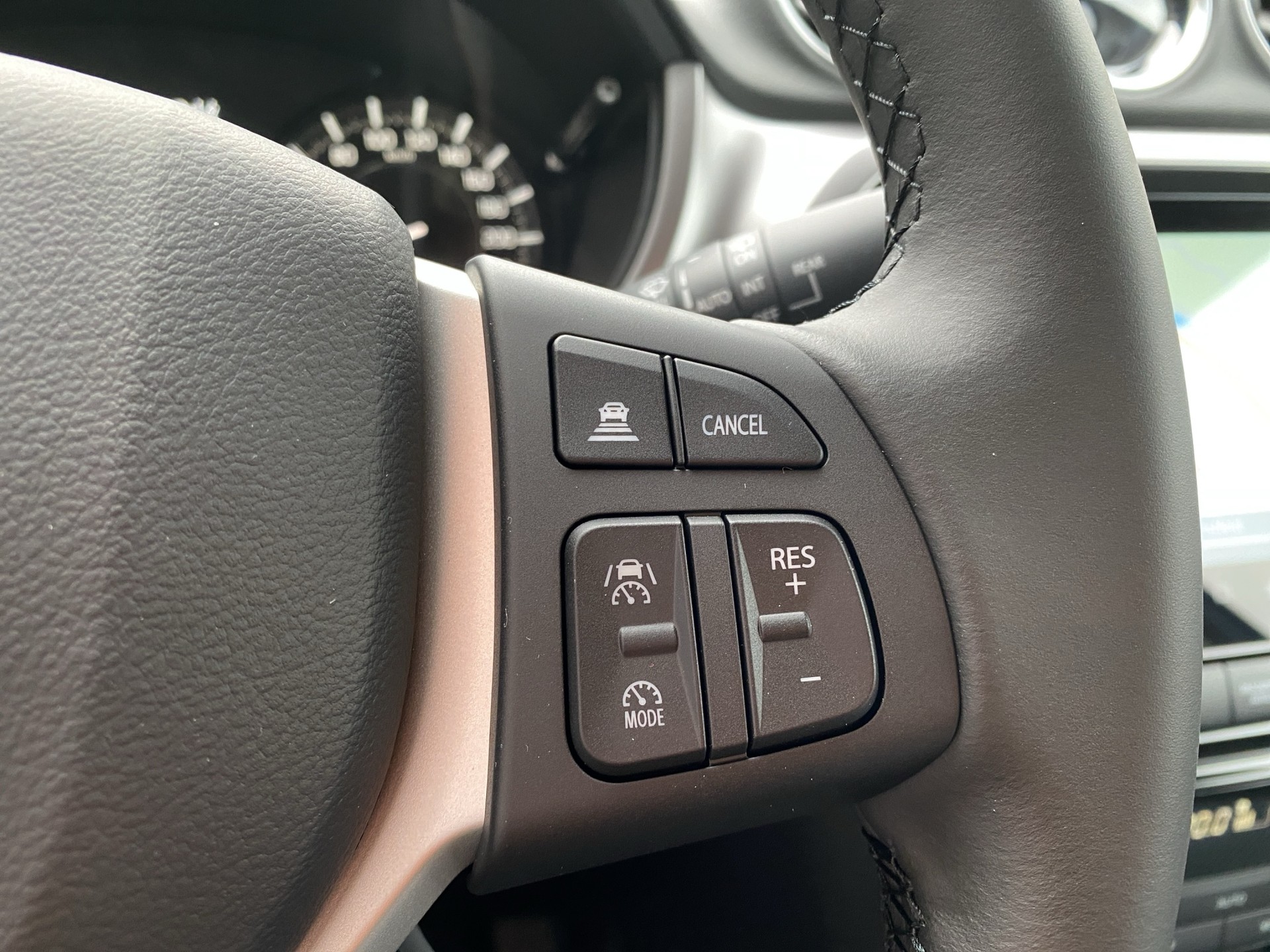 SUZUKI Vitara 1.4 Boosterjet Compact + 4x4 Hybrid Automatic - 15