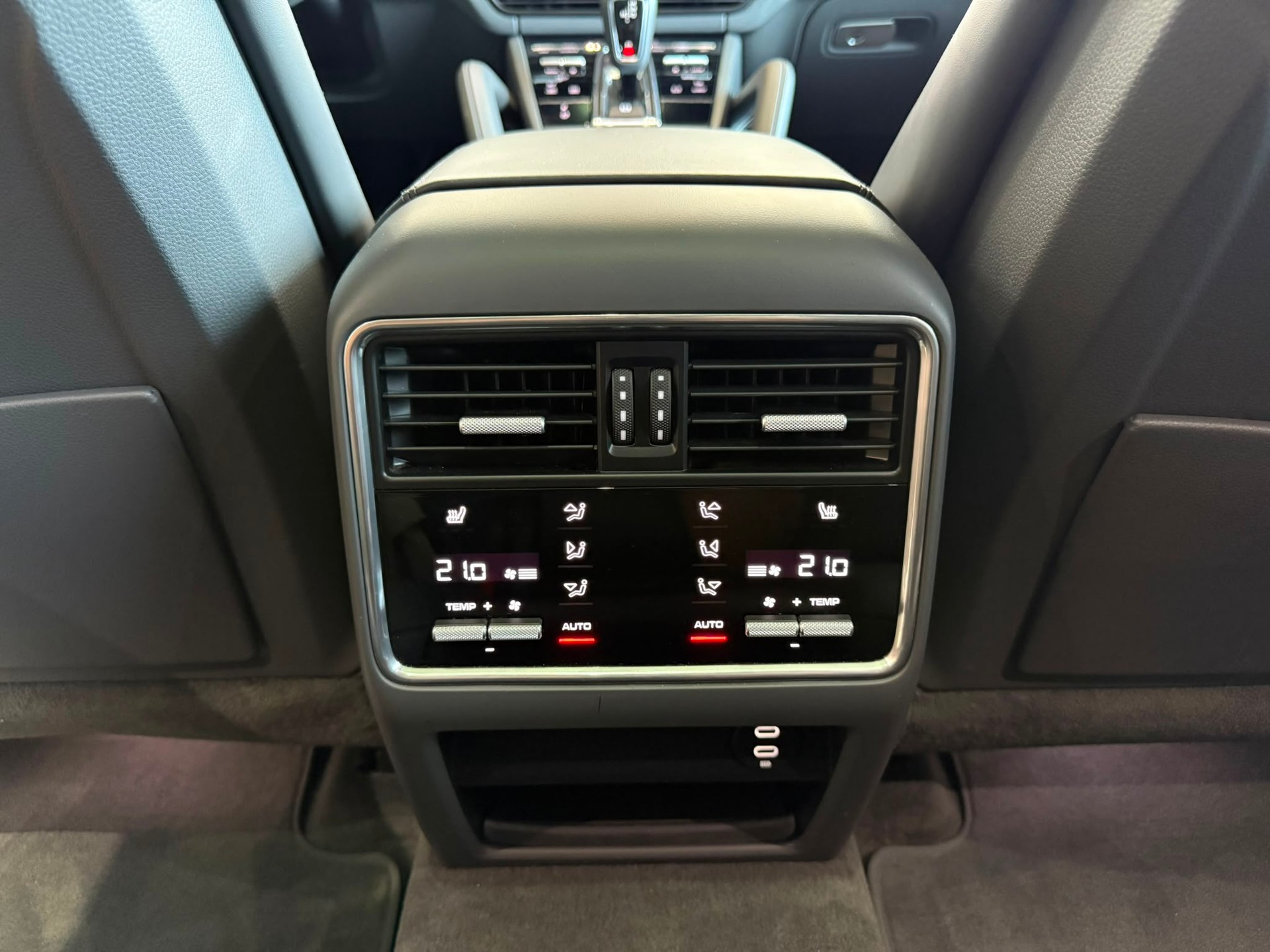 PORSCHE Cayenne Turbo Coupé - 14
