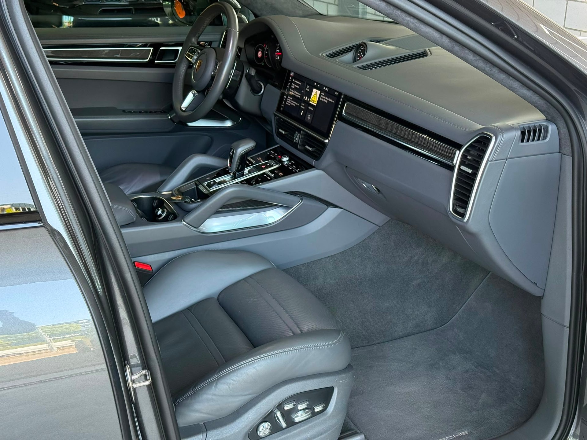 PORSCHE Cayenne Turbo Coupé - 7