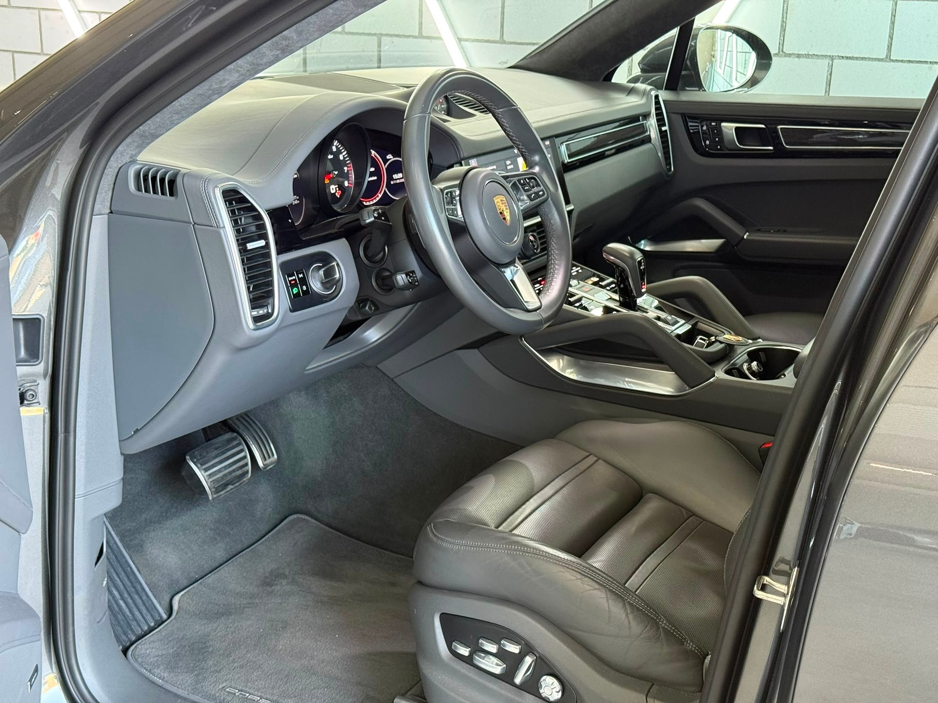 PORSCHE Cayenne Turbo Coupé - 5