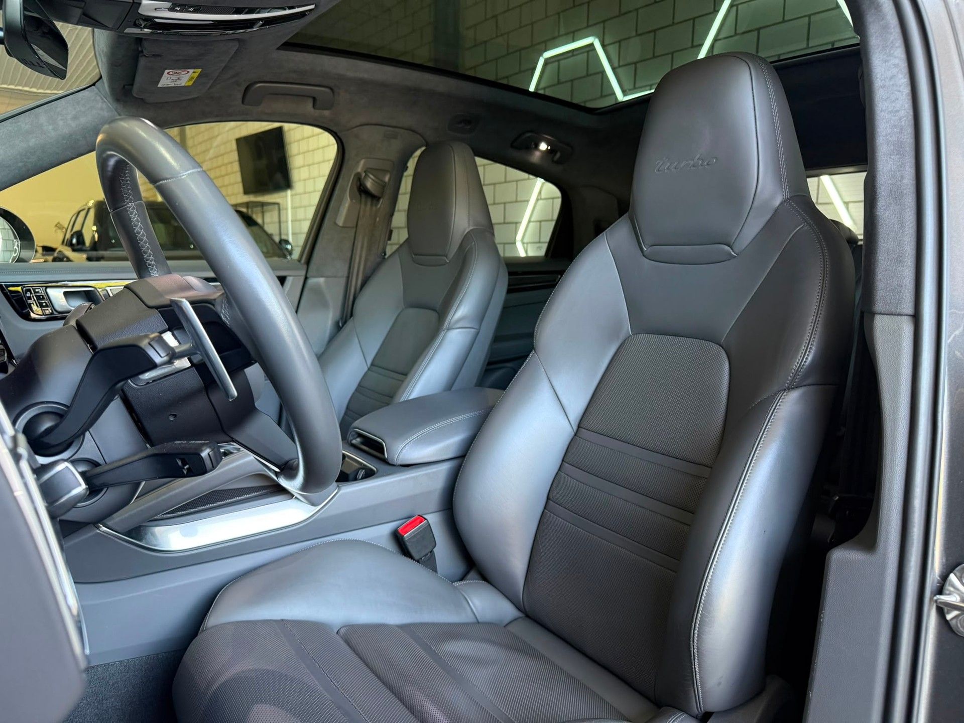 PORSCHE Cayenne Turbo Coupé - 11