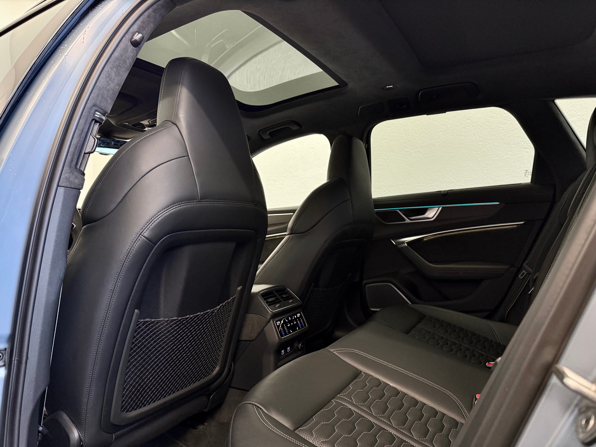 AUDI RS6 Avant 4.0 TFSI V8 quattro " Einzelstück " APR-720 PS- Kemora Matt - 24