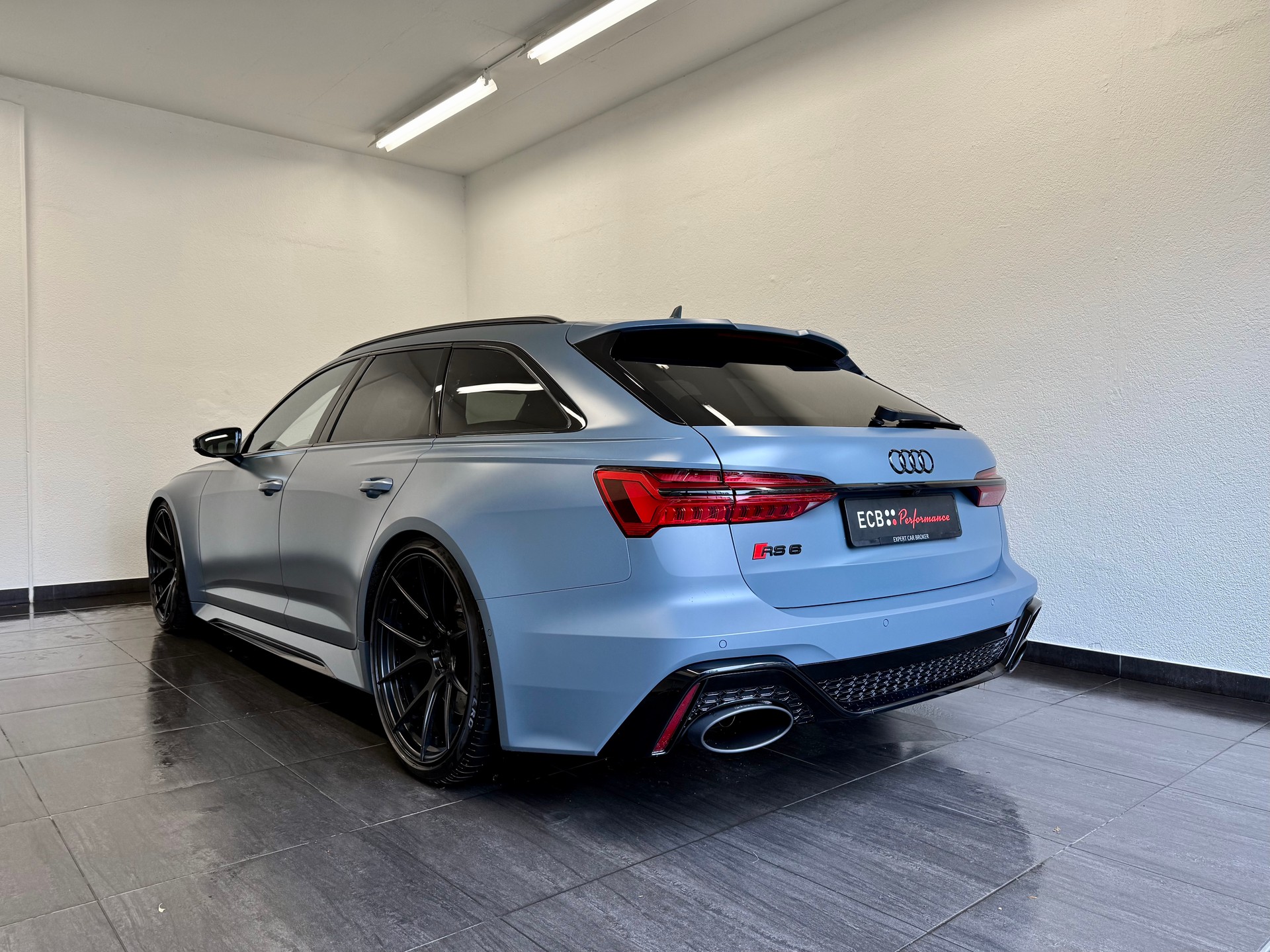 AUDI RS6 Avant 4.0 TFSI V8 quattro " Einzelstück " APR-720 PS- Kemora Matt - 9