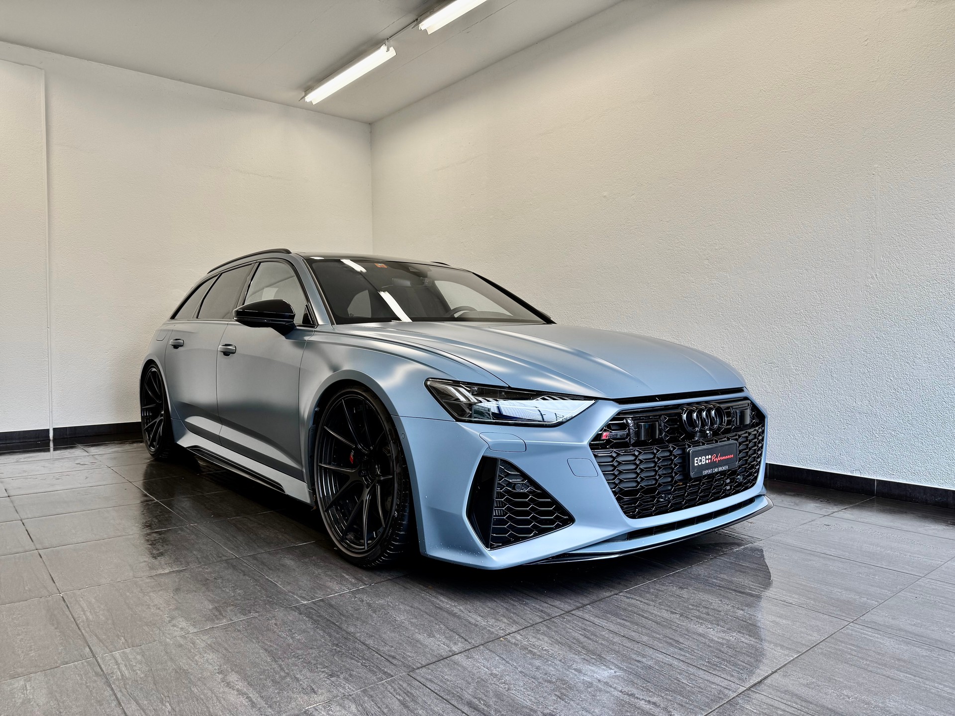 AUDI RS6 Avant 4.0 TFSI V8 quattro " Einzelstück " APR-720 PS- Kemora Matt - 2