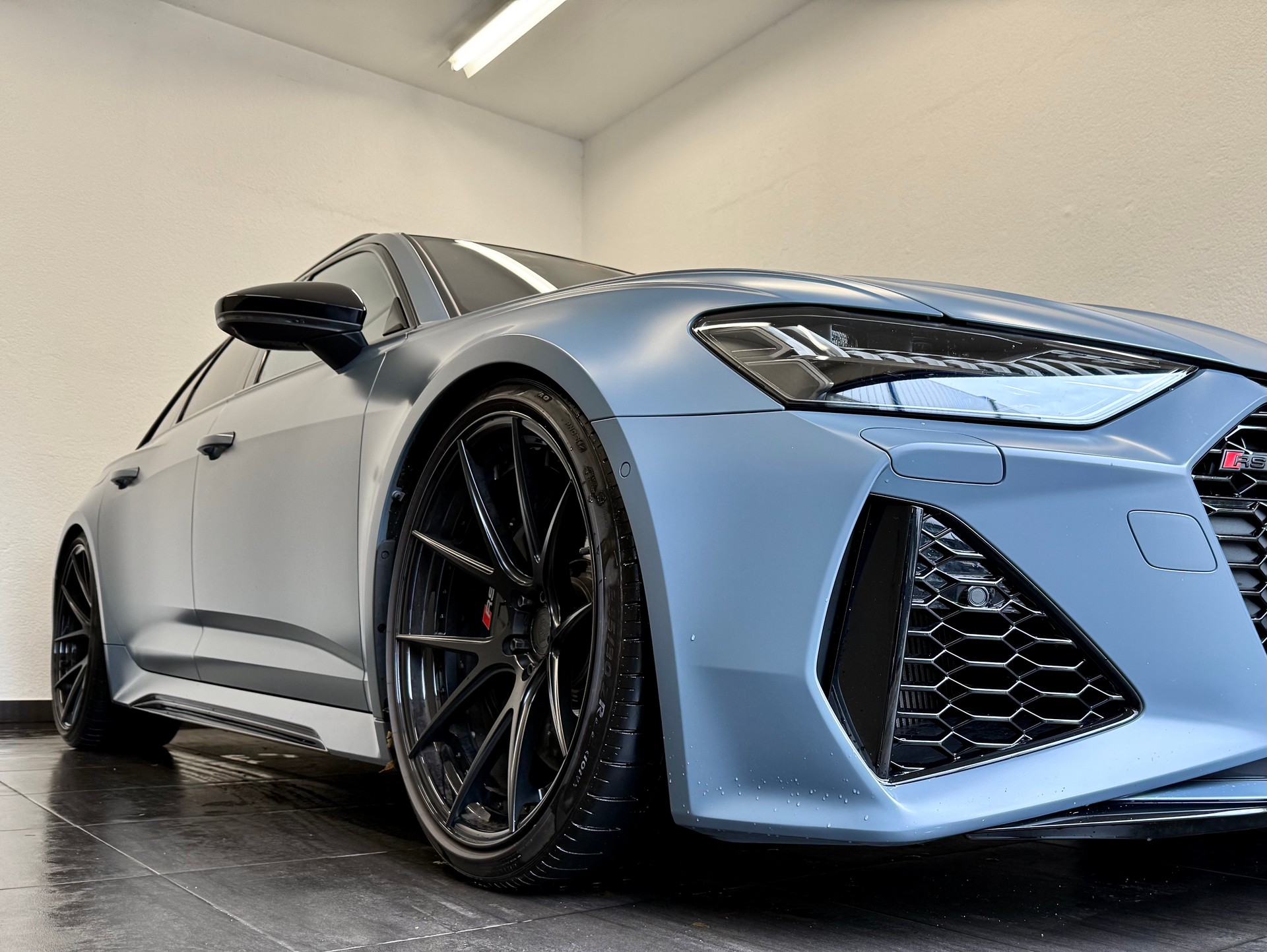 AUDI RS6 Avant 4.0 TFSI V8 quattro " Einzelstück " APR-720 PS- Kemora Matt - 3