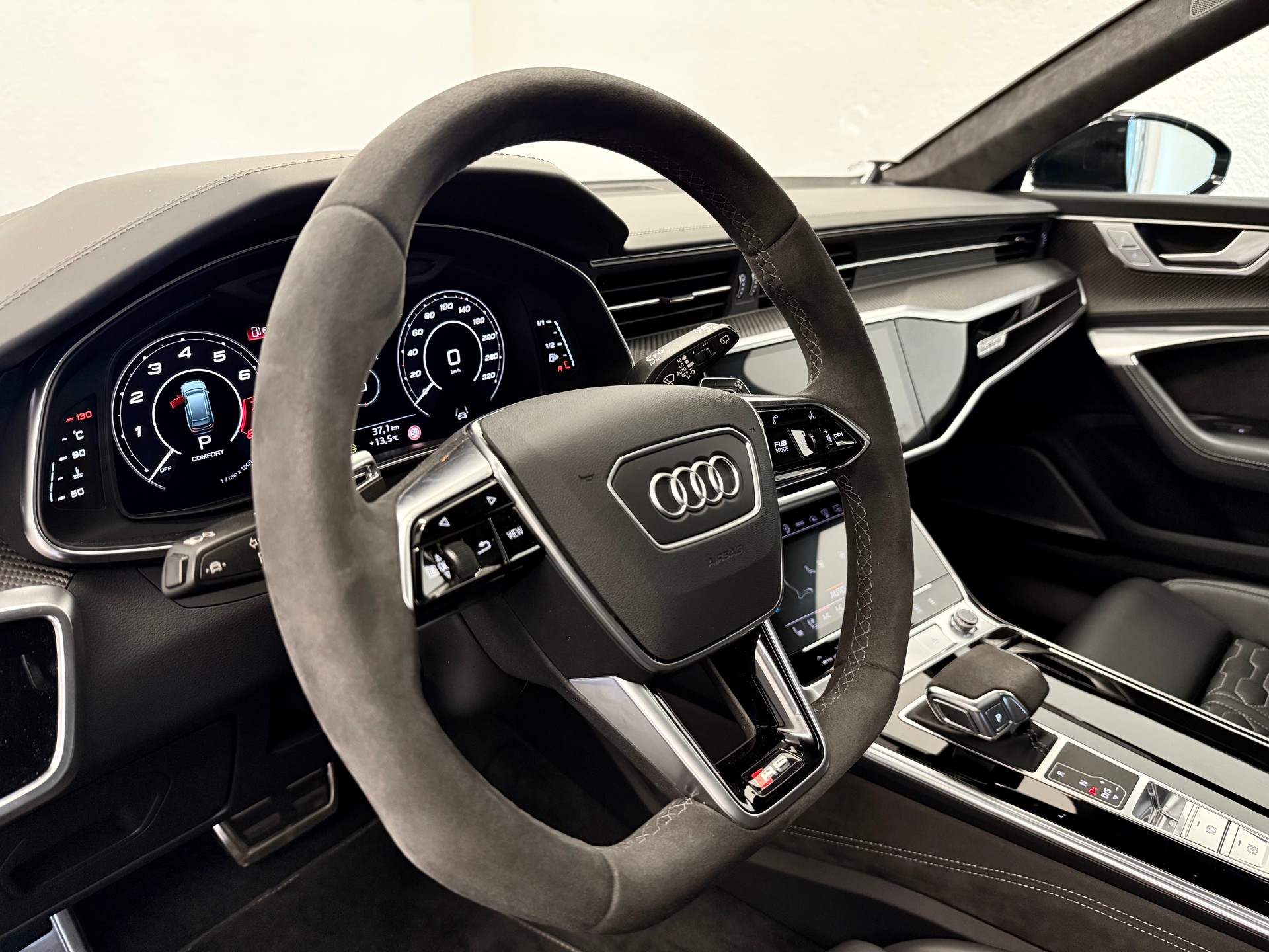 AUDI RS6 Avant 4.0 TFSI V8 quattro " Einzelstück " APR-720 PS- Kemora Matt - 22