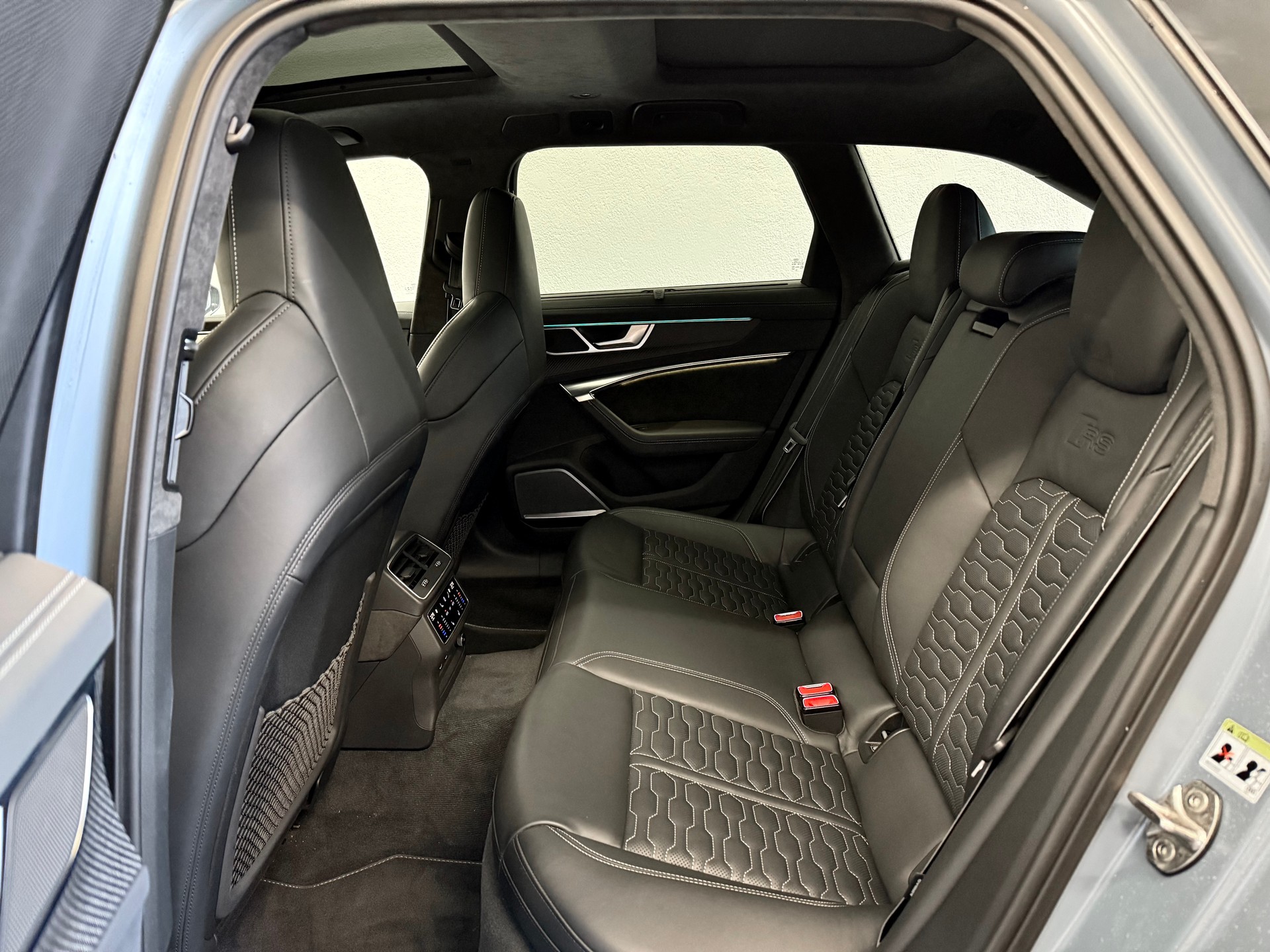 AUDI RS6 Avant 4.0 TFSI V8 quattro " Einzelstück " APR-720 PS- Kemora Matt - 23