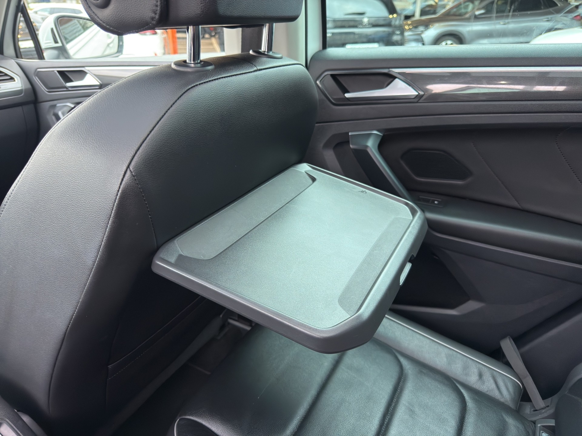 VW Tiguan 2.0 TSI Highline DSG Vienna Sky AHK - 26