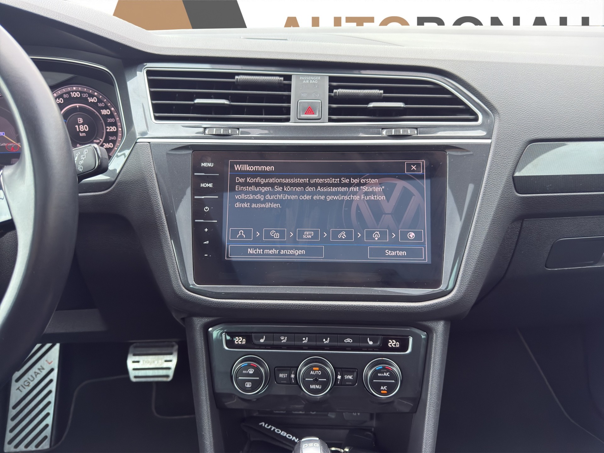 VW Tiguan 2.0 TSI Highline DSG Vienna Sky AHK - 18